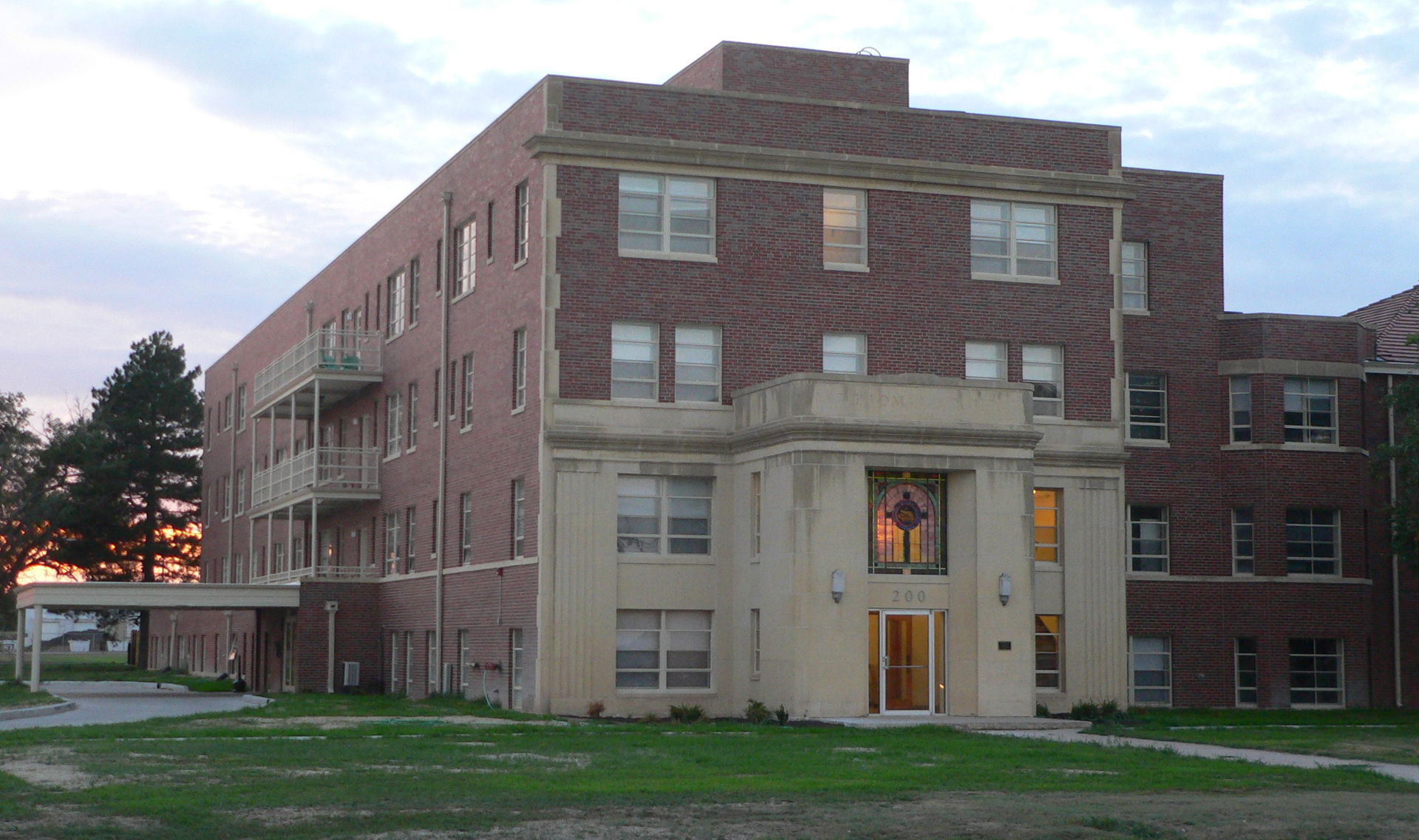 Southern portion of St. Thomas Hospital, now St. Thomas Histori…