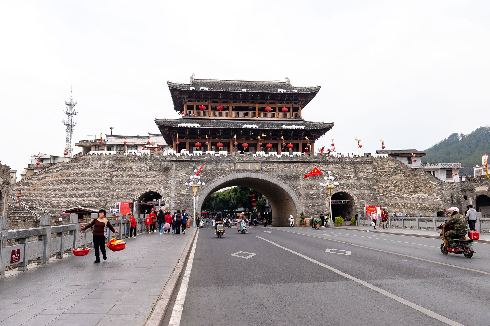 Jichuanmen, rebuilt in 2014.