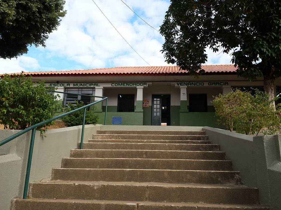 Escola pública municipal localizada em Comendador Venâncio, 4° …