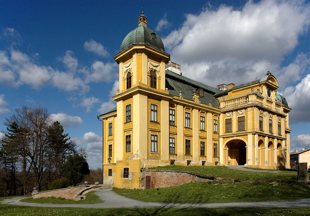 Dvorac Pejačević, Našice