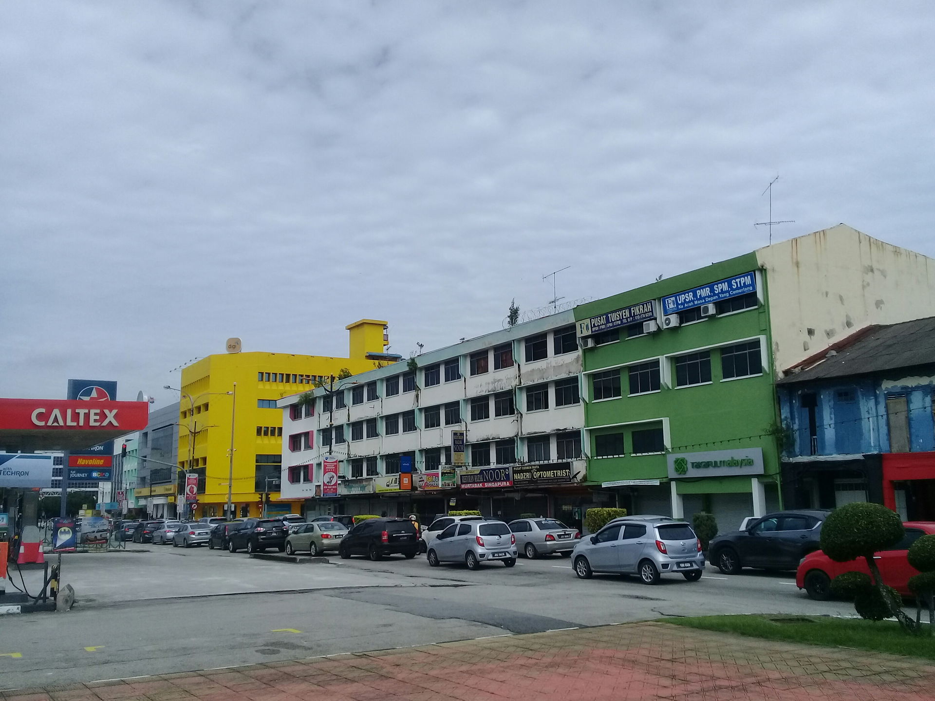 Bandar Batu Pahat dalam Daerah Batu Pahat di Johor, Malaysia.