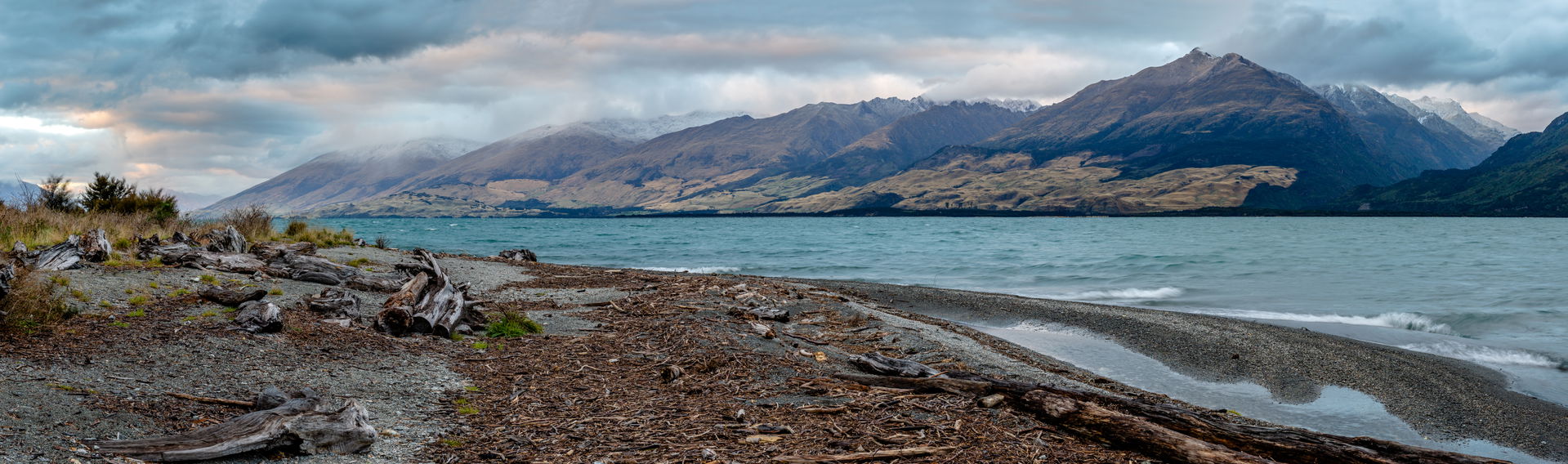 Sunrise over Lake Wanaka from Boundary Creek, Otago, New Zealand