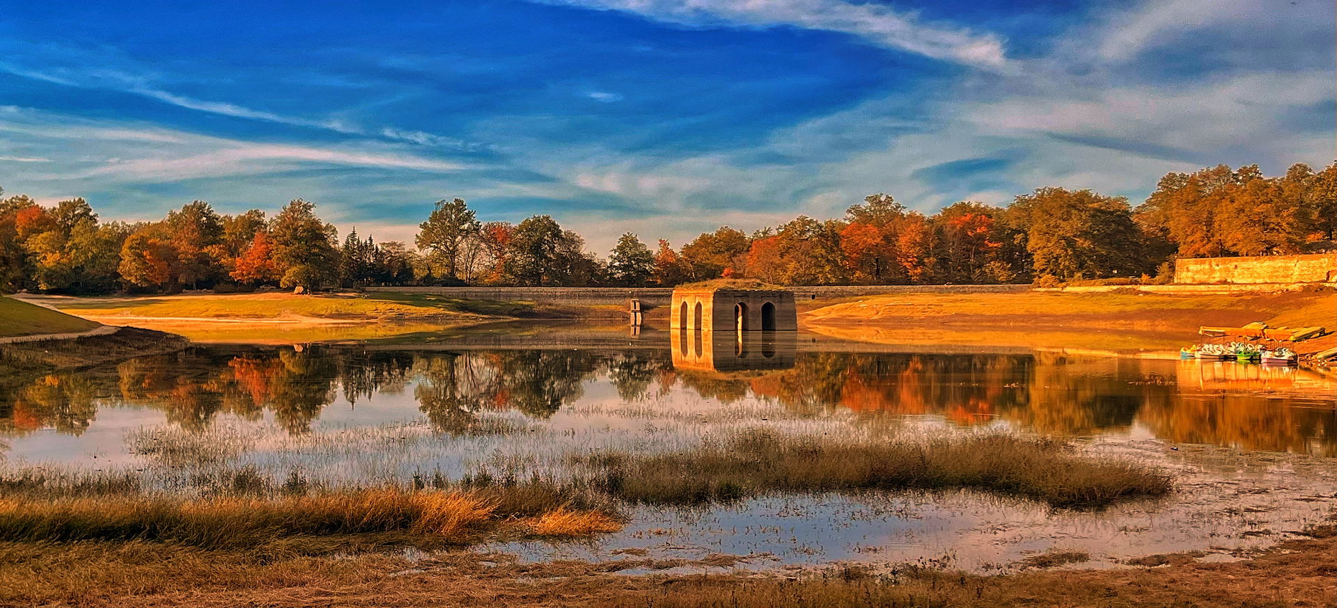 Abbas Abad in autumn