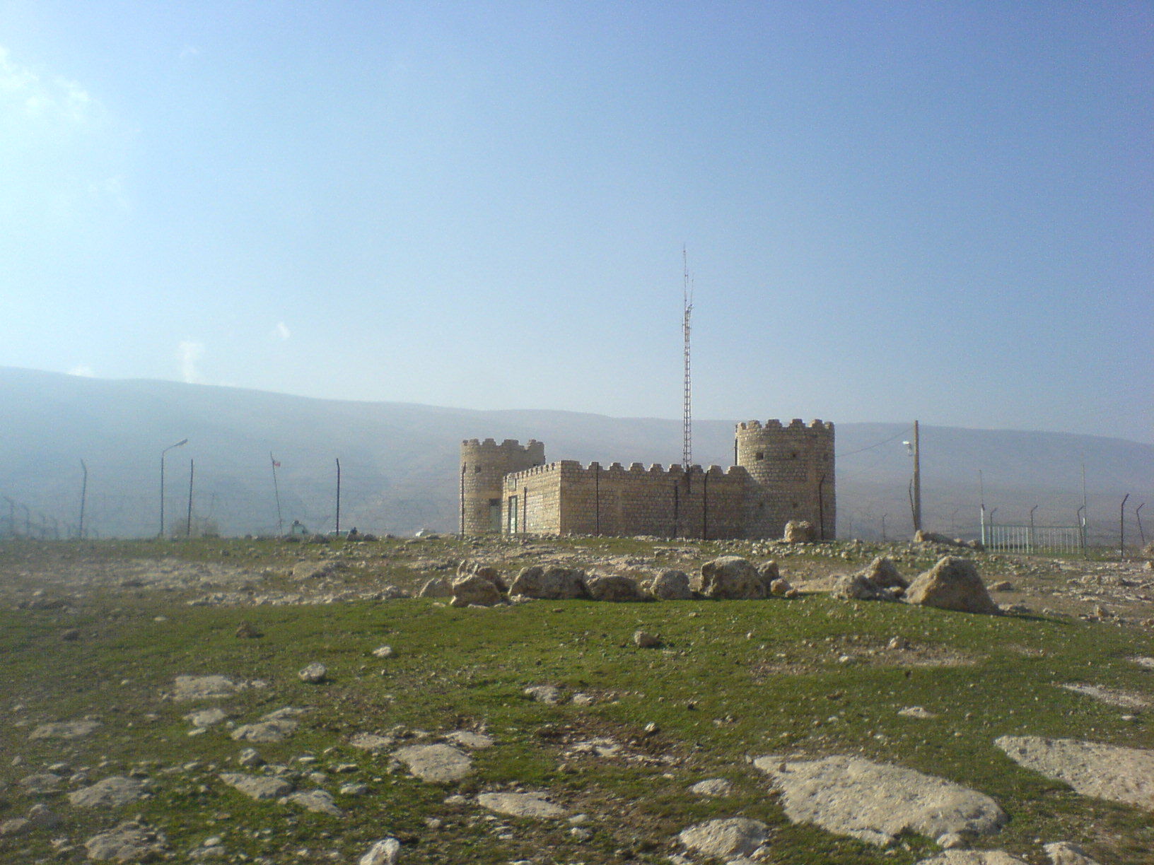 Old building      سرطرهان 3