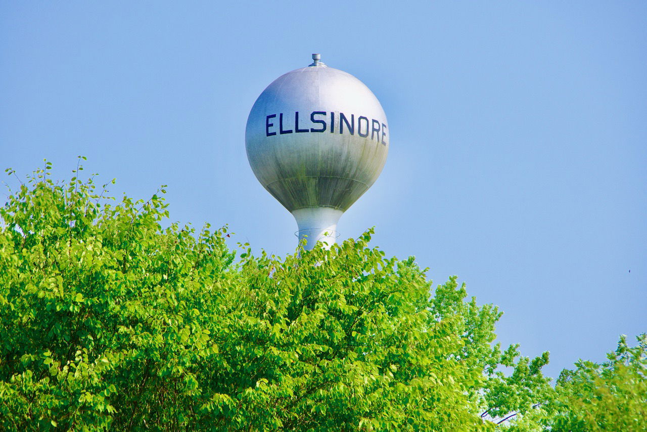 Water tower in Ellsinore, Missouri, United States