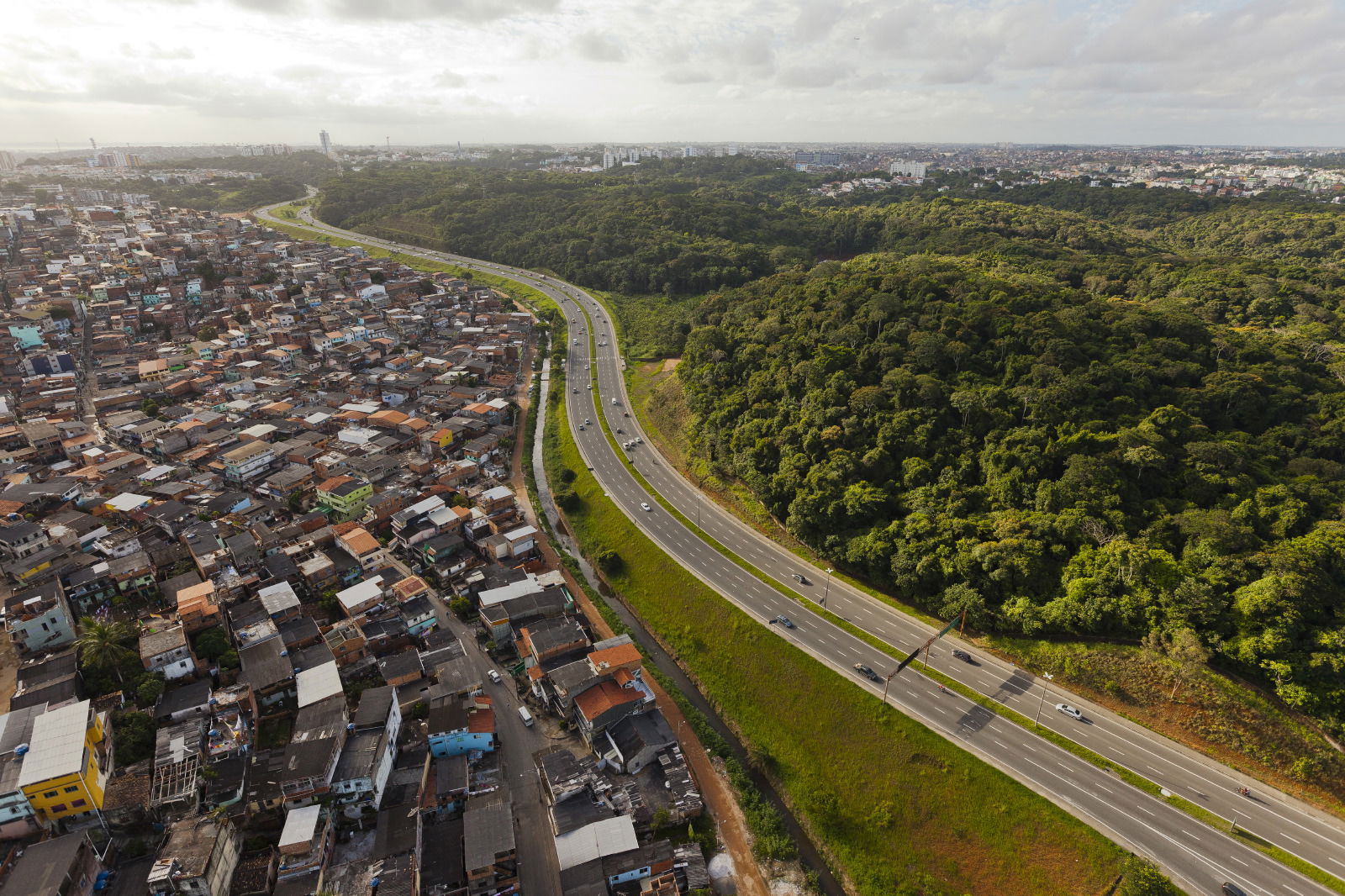 Vista aérea da Luís Eduardo Magalhães, em Salvador.