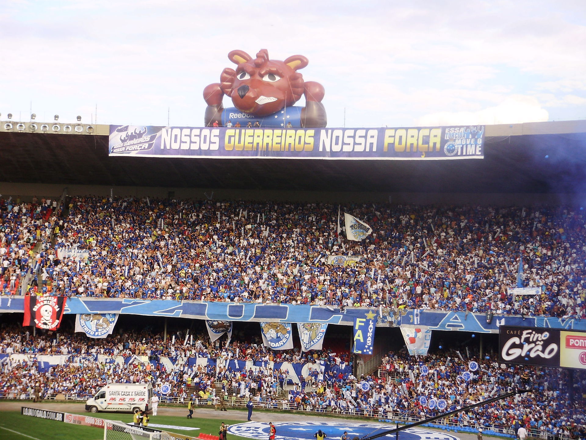 Cruzeiro Esporte Clube fans at Governador Magalhães Pinto Stadi…