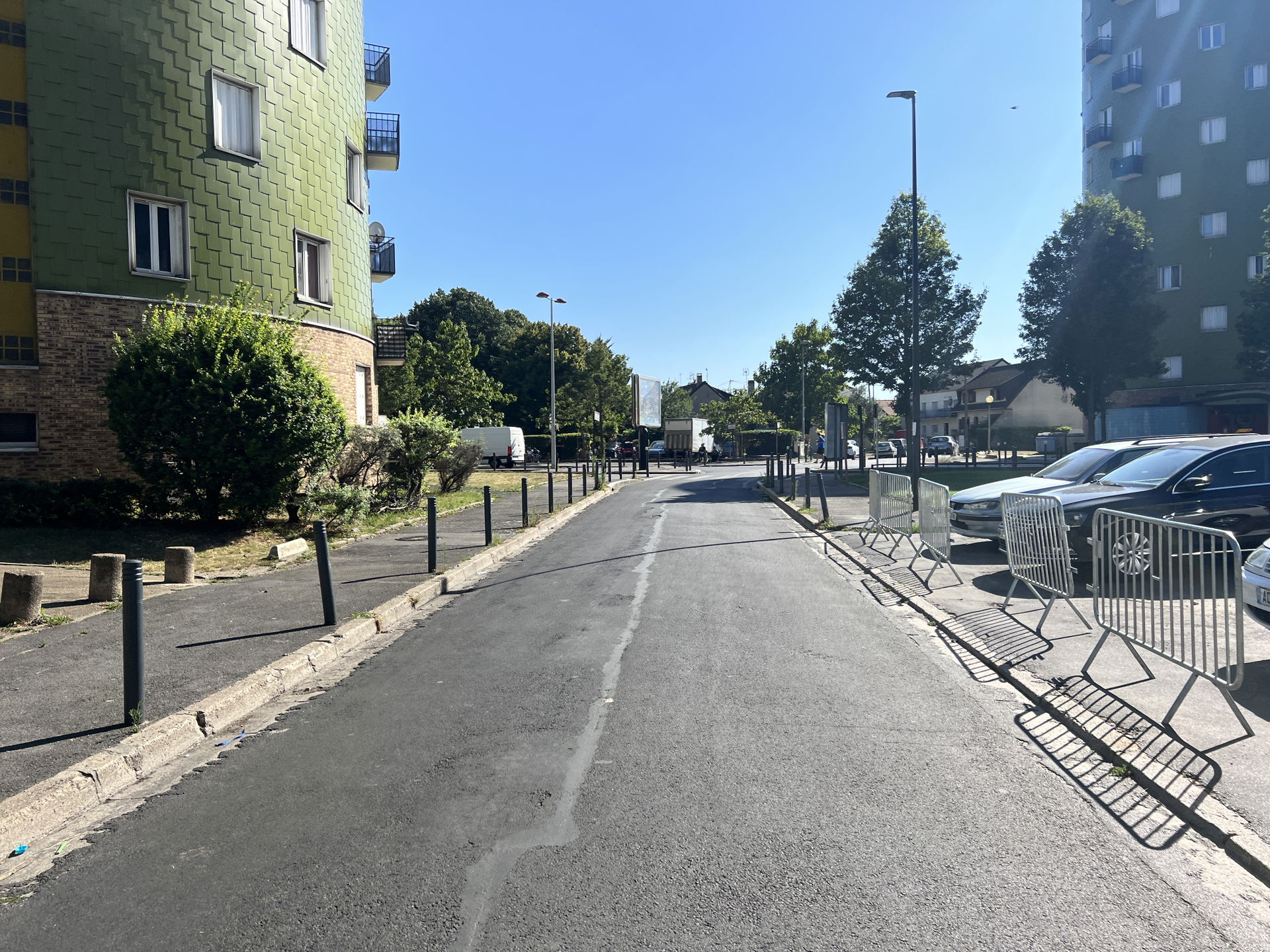Rue de Téhéran, Bobigny.