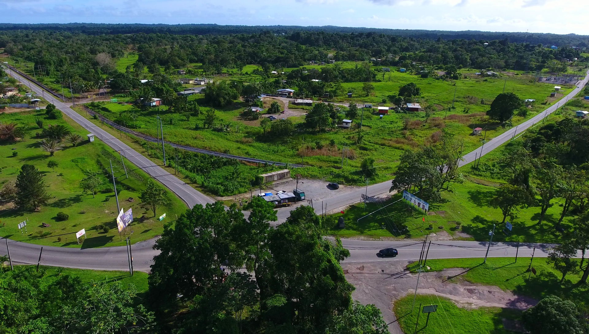Salazar Village, Point Fortin, Trinidad and Tobago.
Road bottom…
