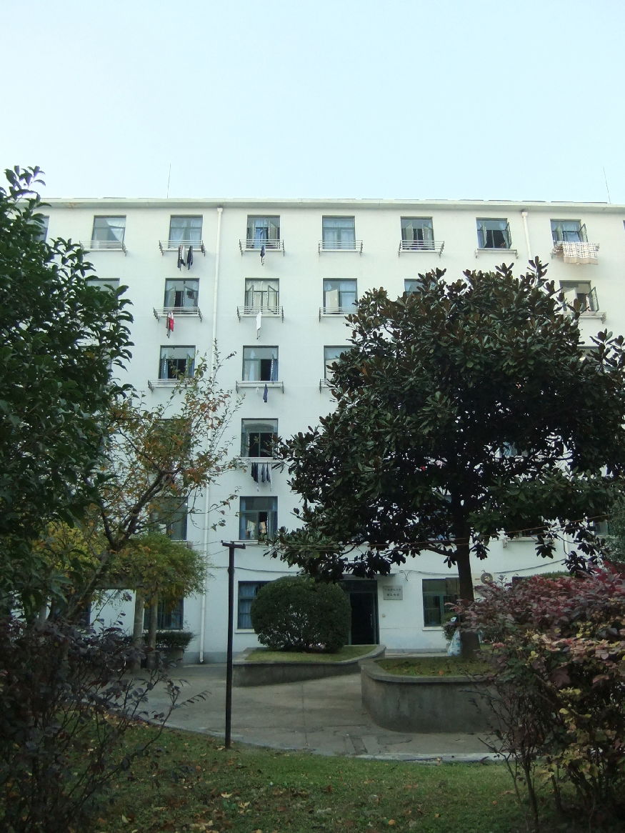 第九宿舍 - No.9 Dormitory - 2010.12