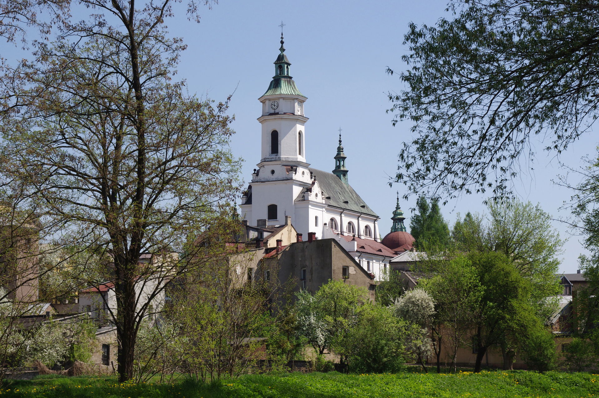 Collegiate of St. Michael and the town center of Ostrowiec Świę…