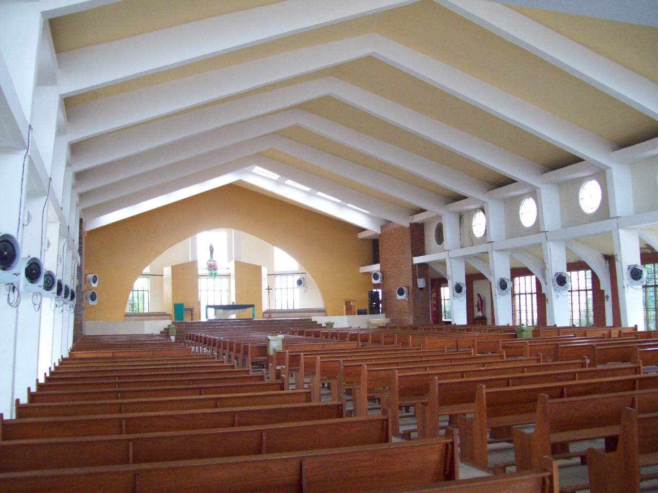 Interior da Igreja Matriz de Santa Luzia. Santa Luzia Maranhão.