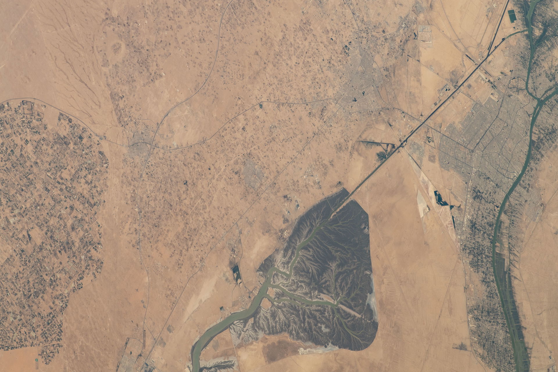 View of Earth taken during ISS Expedition 67. Khor Al Zubair We…