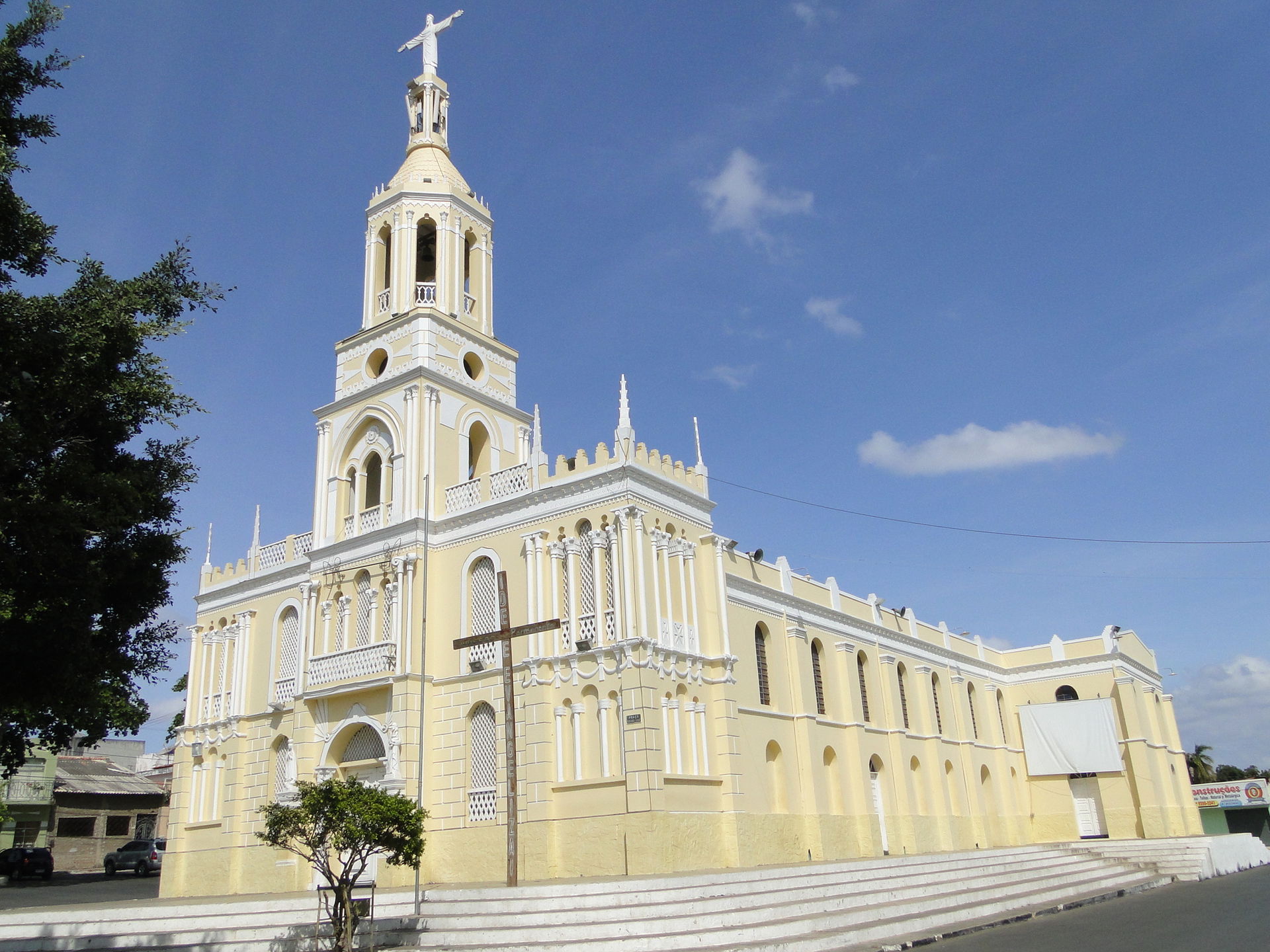 Catedral de Senhora Santana, cartão-postal de Tianguá. Por Derb…