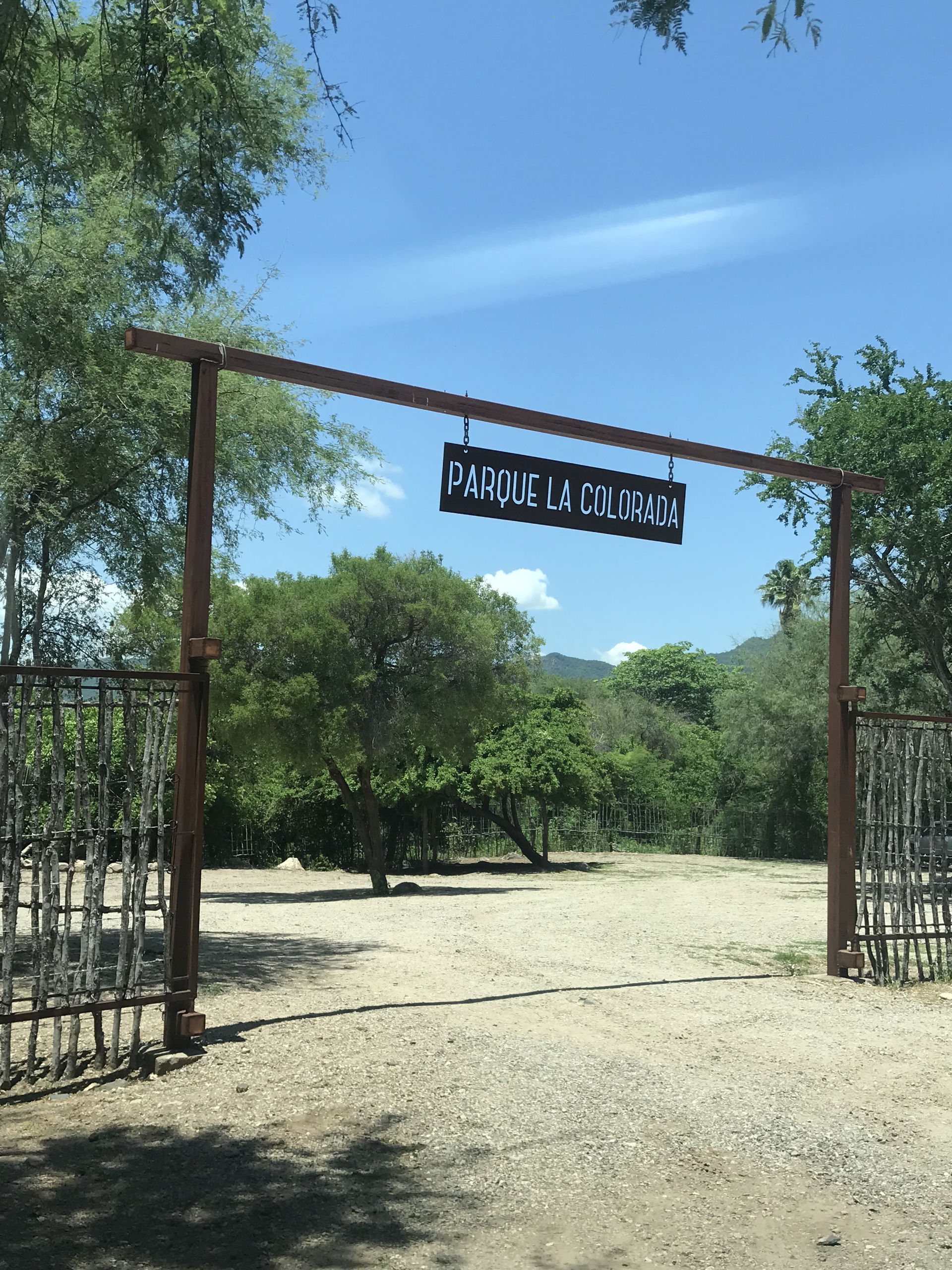 Ruta dentro del Parque la Colorada