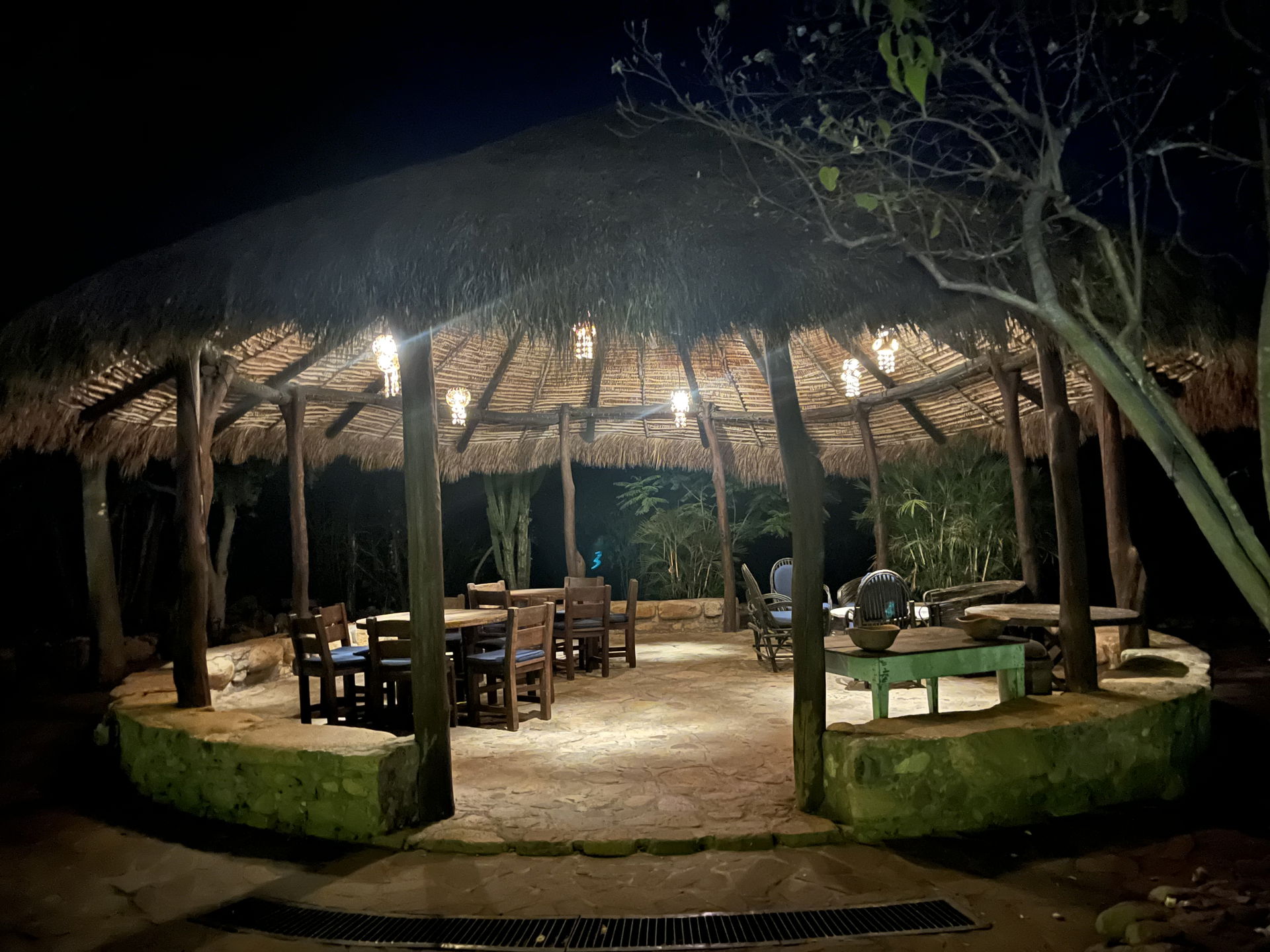 Área común del Hotel en la Naturaleza El Pedregal Álamos, Sonora