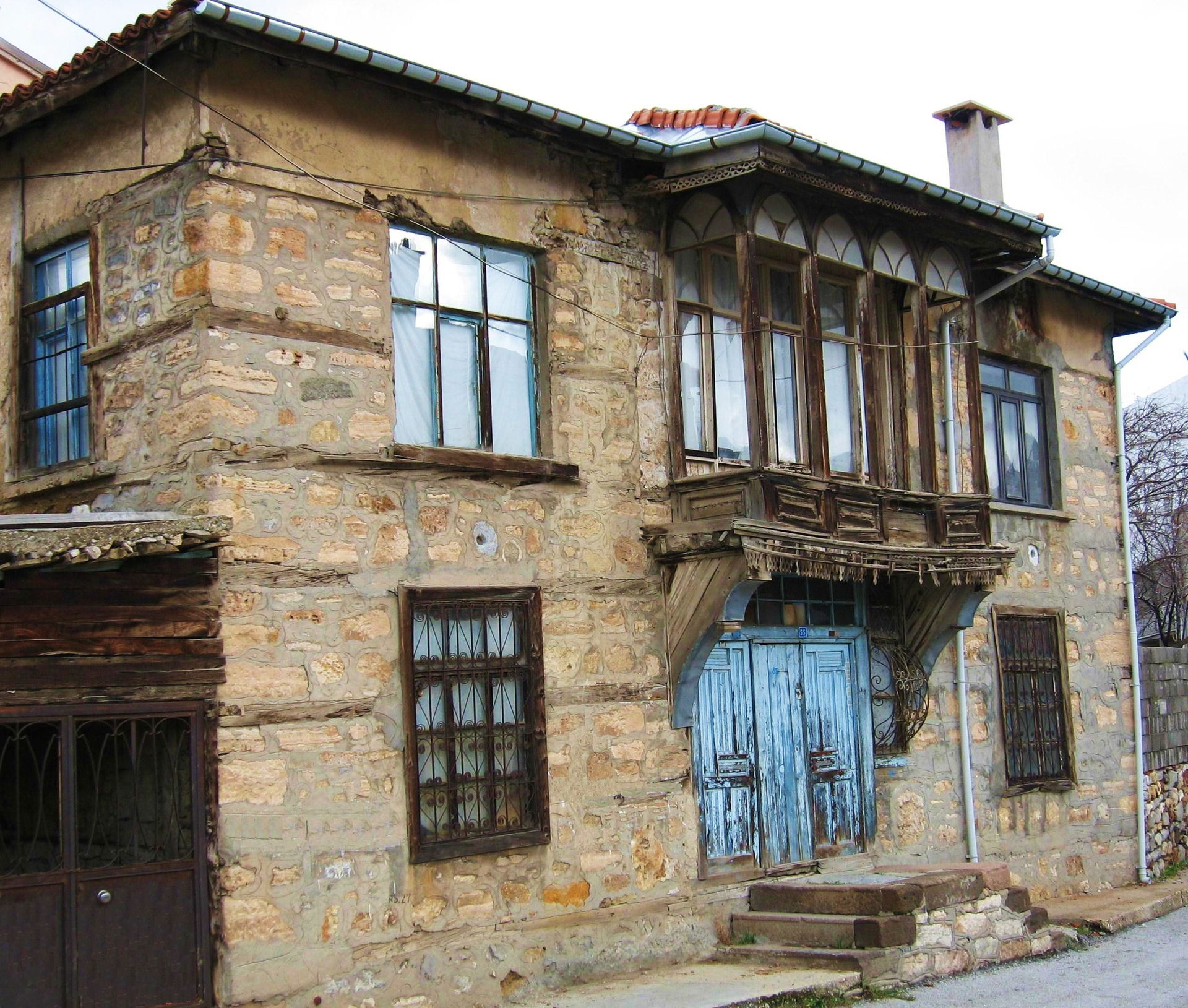 An old house in Seydişehir.