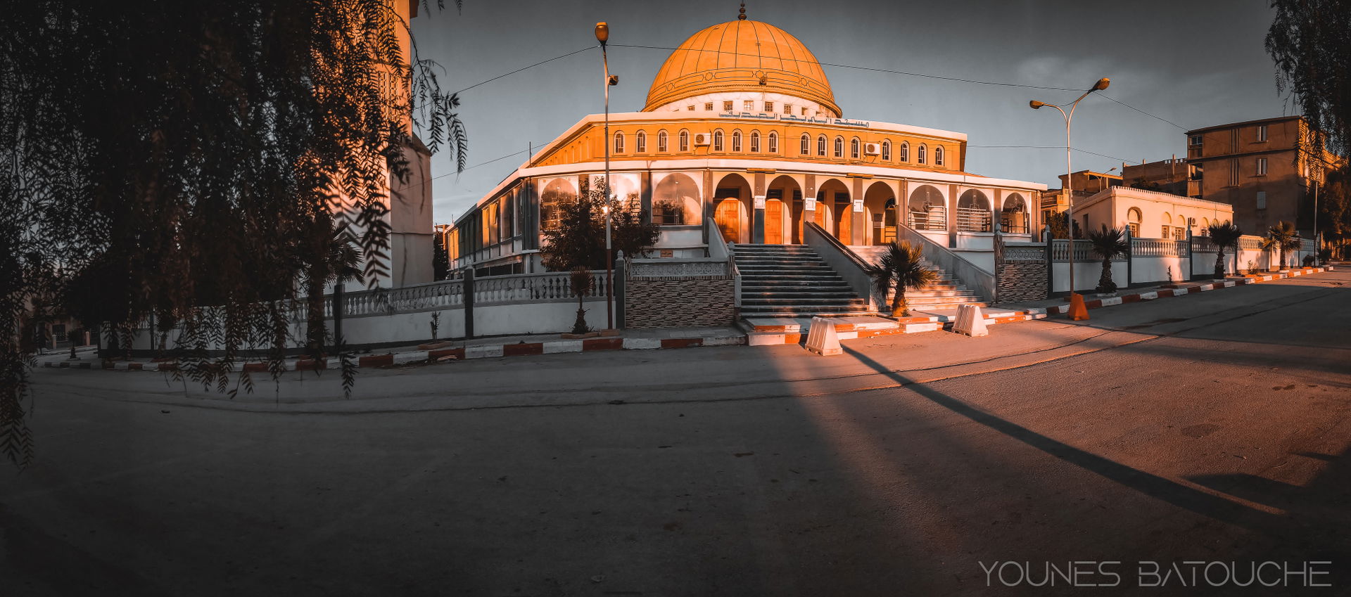 (مسجد ابو بكر الصديق احد اقدم المساجد بمدينة تاجنانت يقابله سوق…