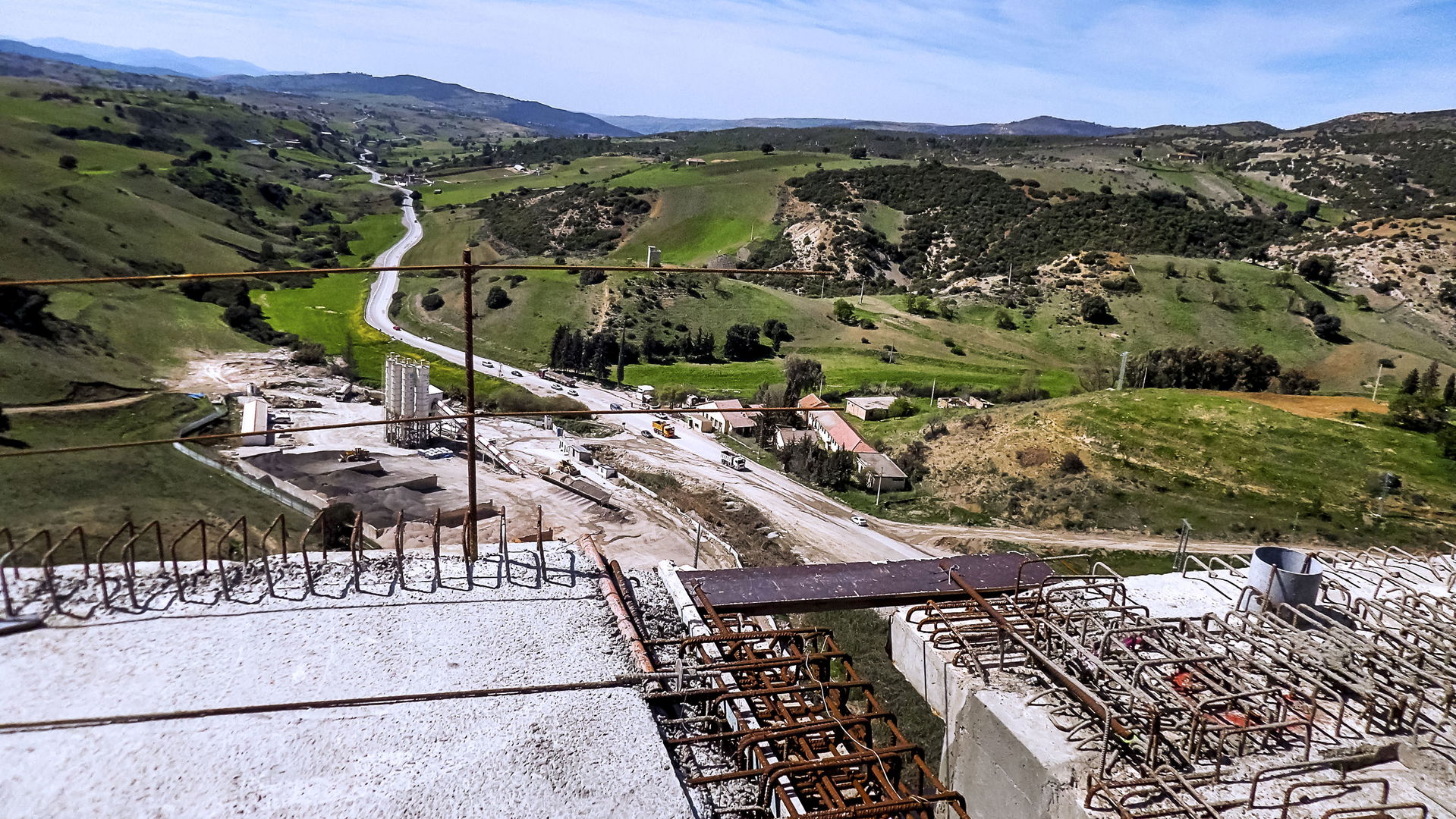 Berrouaghia, projet de l'autoroute transsaharienne
البرواقية، م…