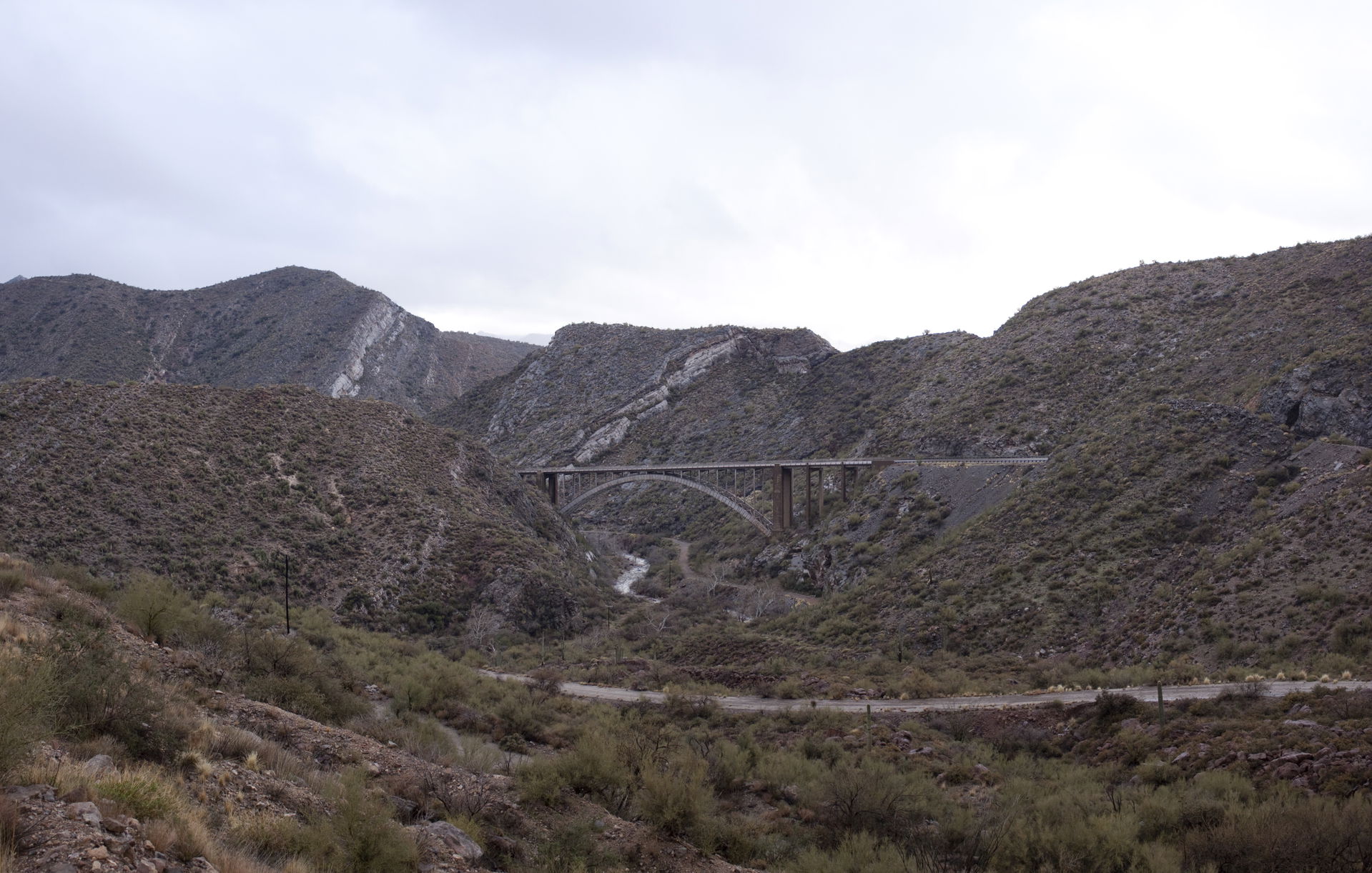 The arch bridge that US-60 runs over to cross Queen Creek below.