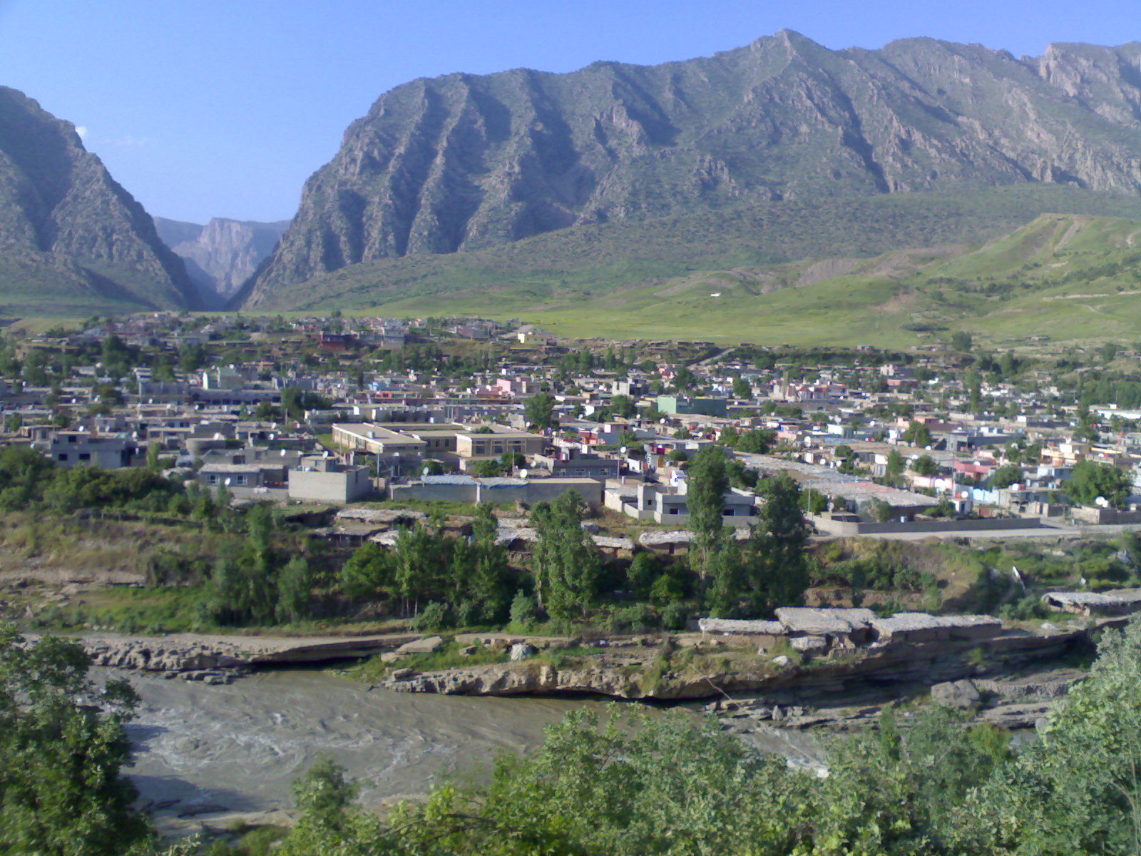 DERALUK KAROJ RISHAVEY