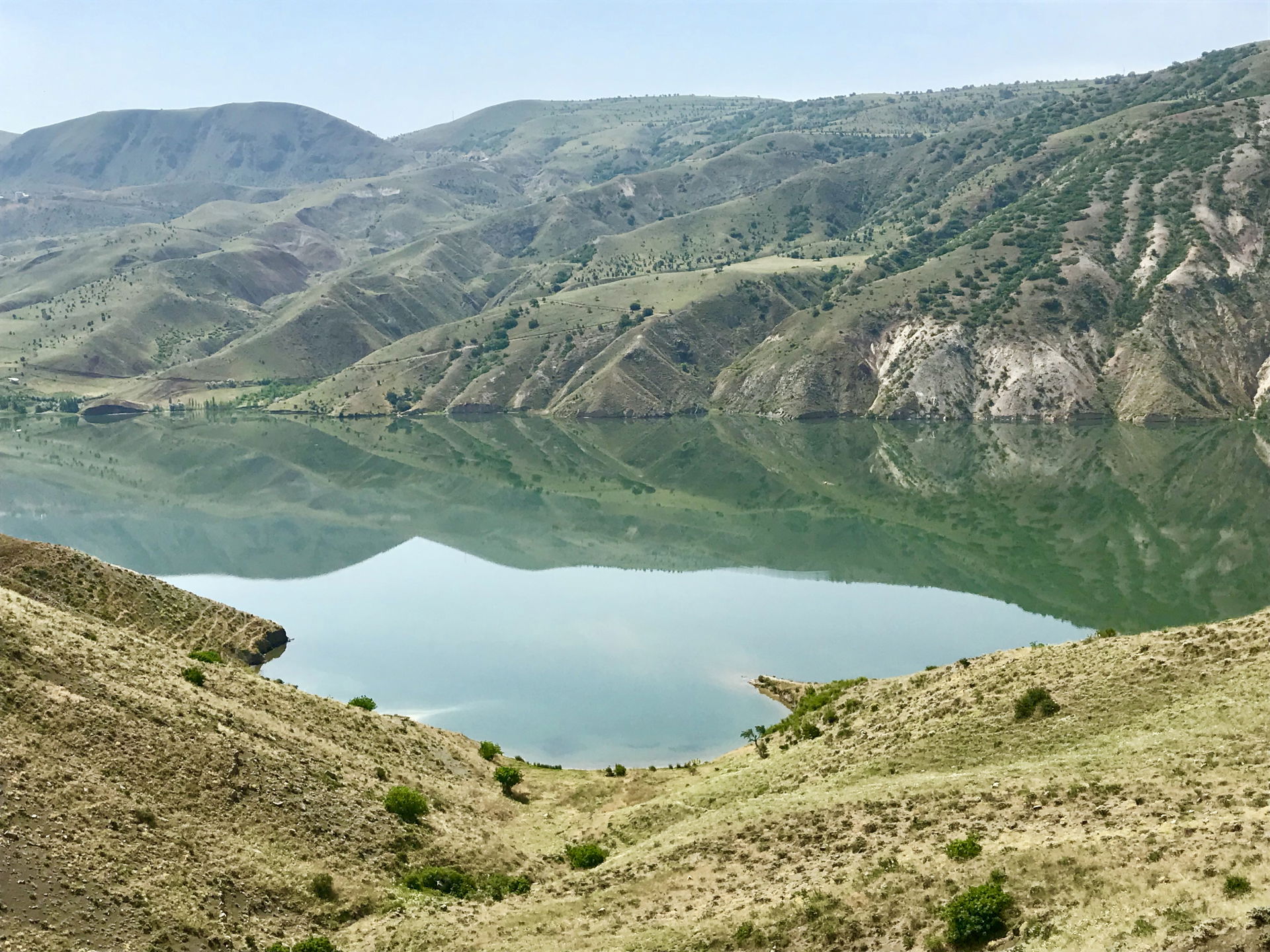 A partial view of the southern part of Kılıçkaya Dam Lake in Gi…
