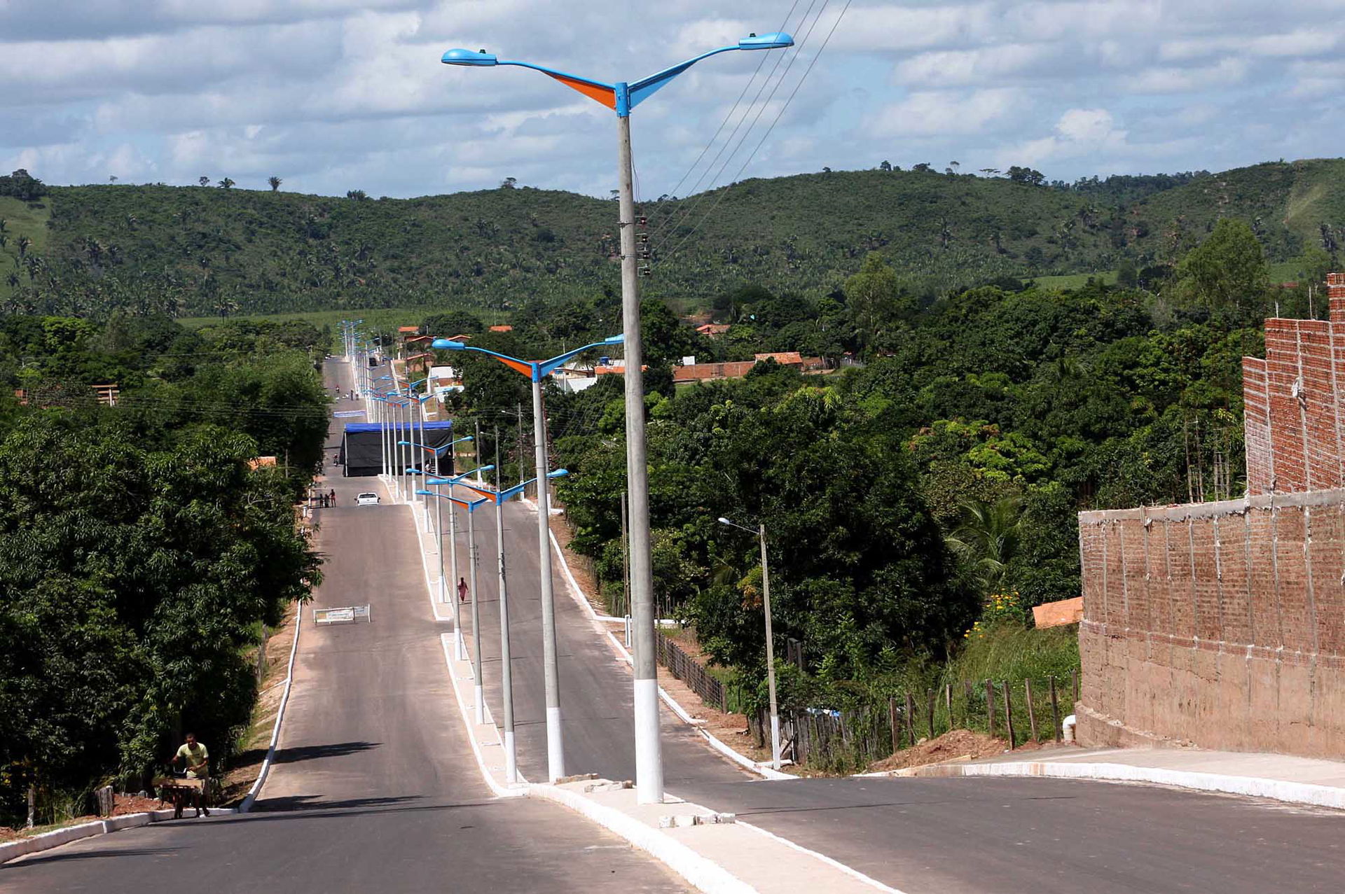 Avenida Raimundo da Silva Barro, próxima à entrada do município…