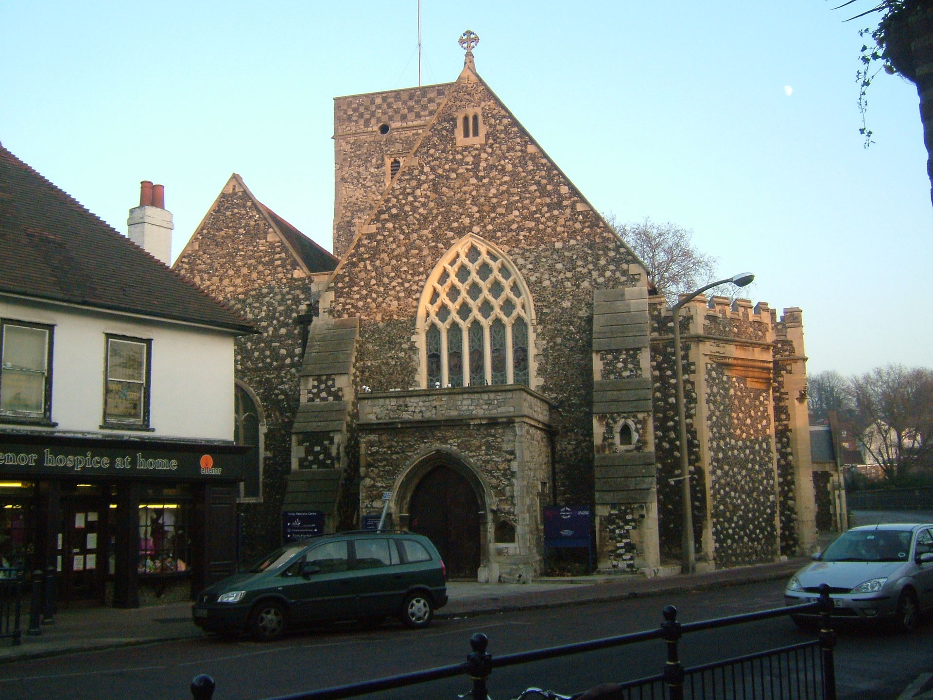 Dartford is a town in North Kent, England.
Church


Camera loca…