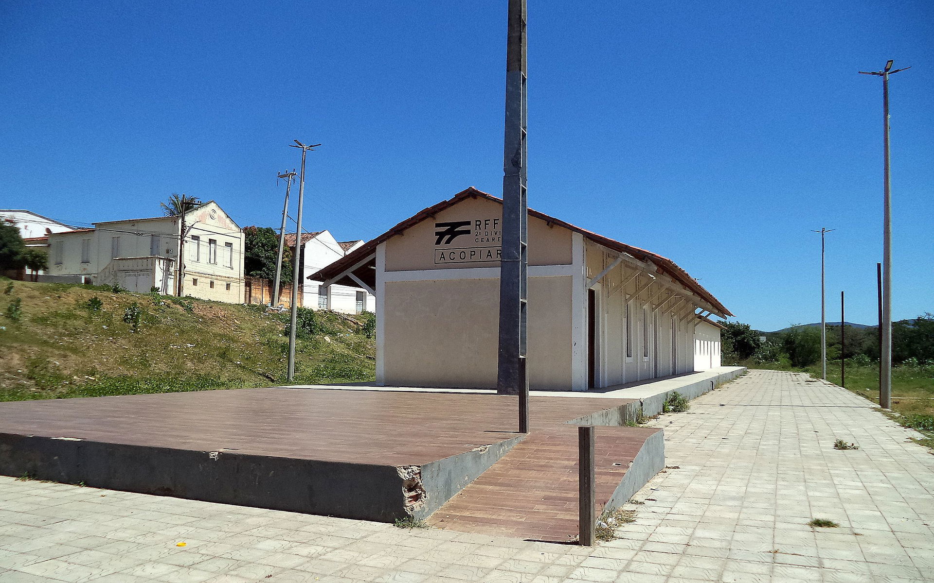 Bem ferroviário valorado pelo IPHAN na cidade de Acopiara, Cear…
