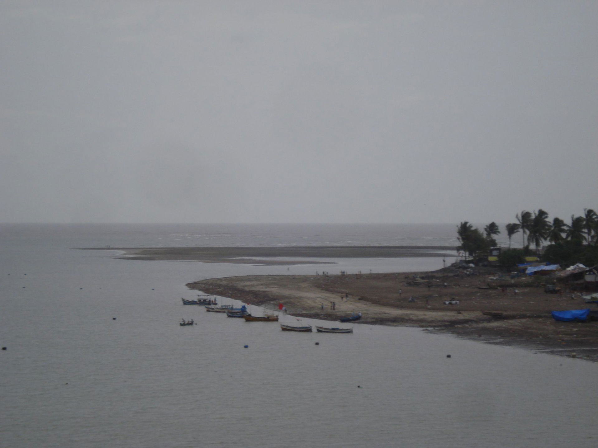 A view of Dahanu Fort taken from bridge connecting Dahanu and O…