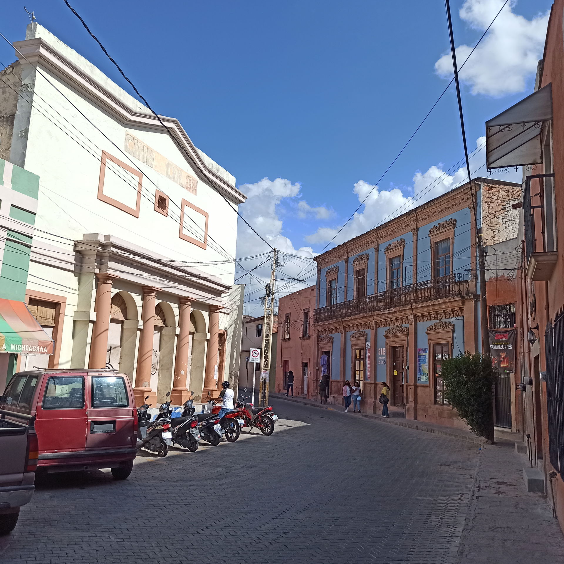 Antiguo Cine Colón. San Luis de la Paz, Guanajuato, México.
