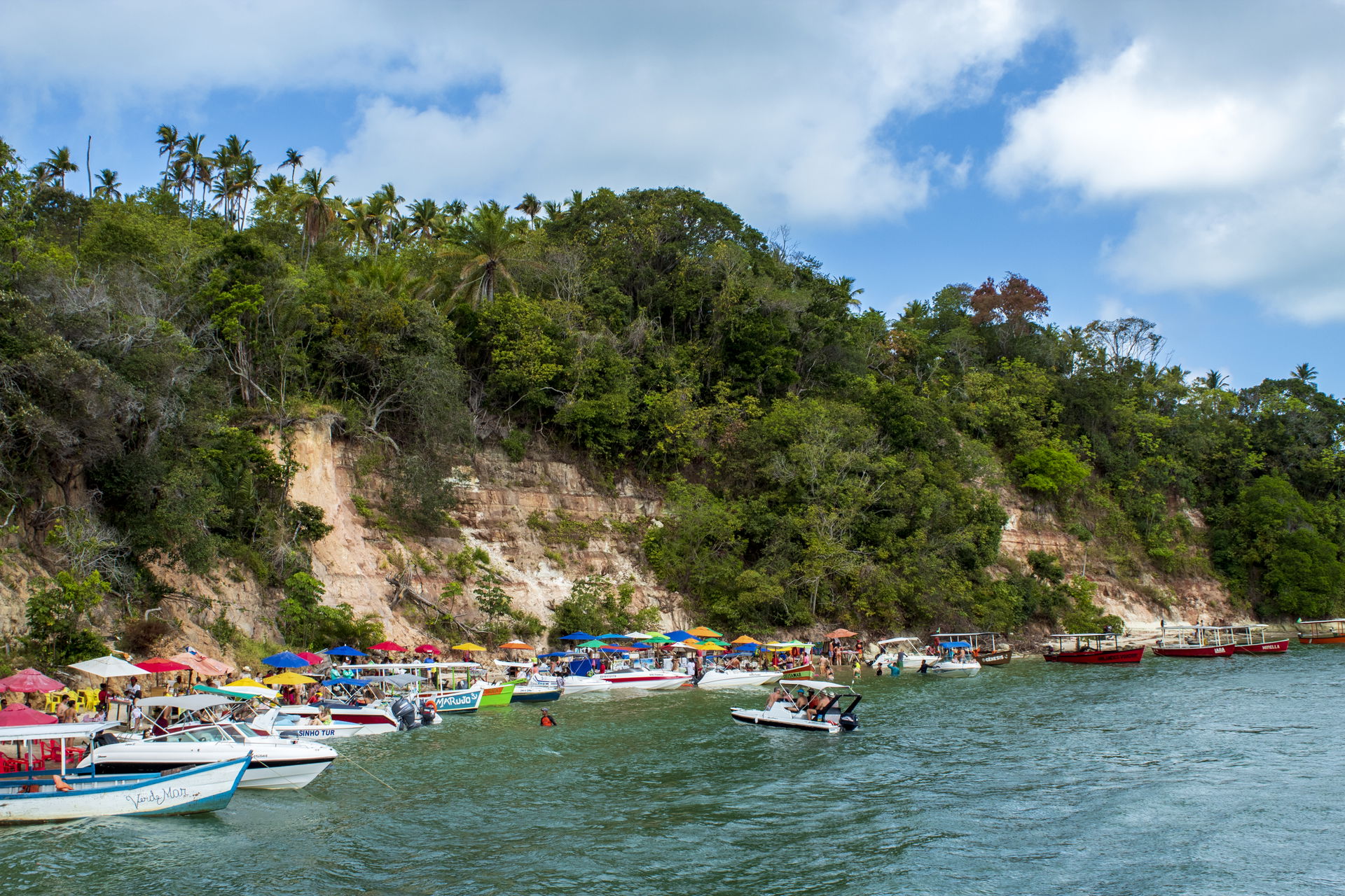 Turistas na Praia de Guadalupe / Local: Sirinhaém - Pernambuco …