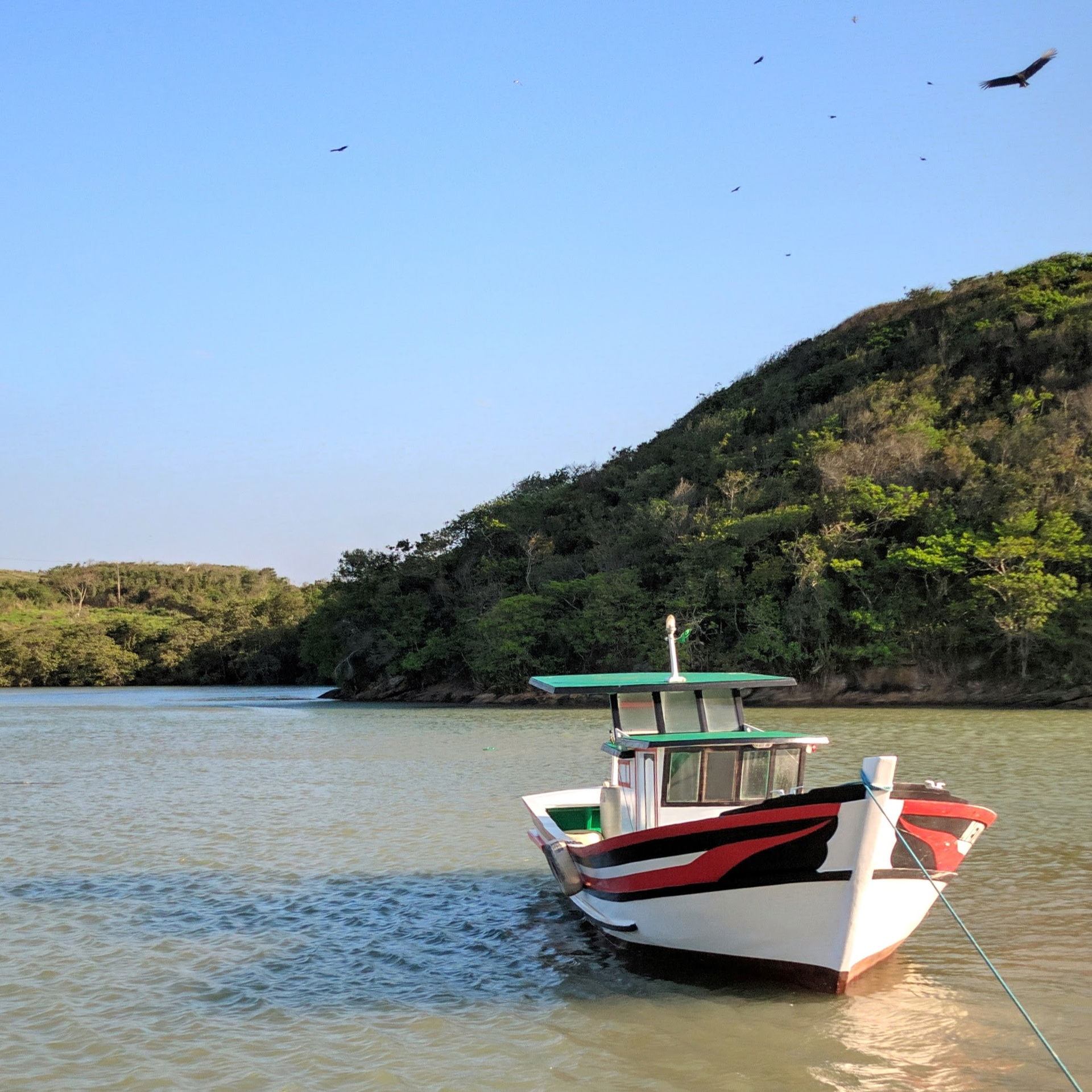 Foz do Rio das Ostras durante a maré alta
