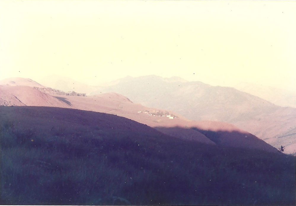 Lomas de Hierro en las afueras de Las Tejerías, municipio Santo…