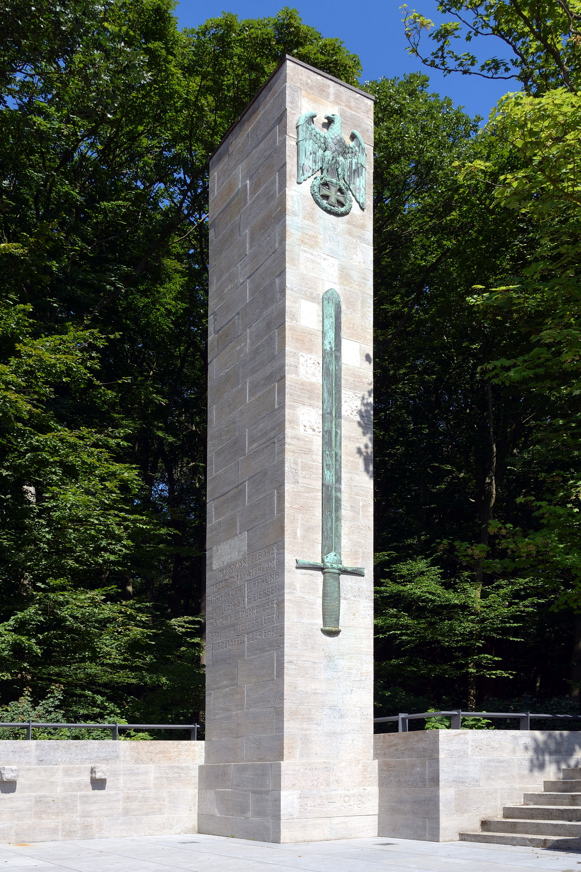 Das Ehrenmal für die Toten des ersten Weltkriegs in Pinneberg a…
