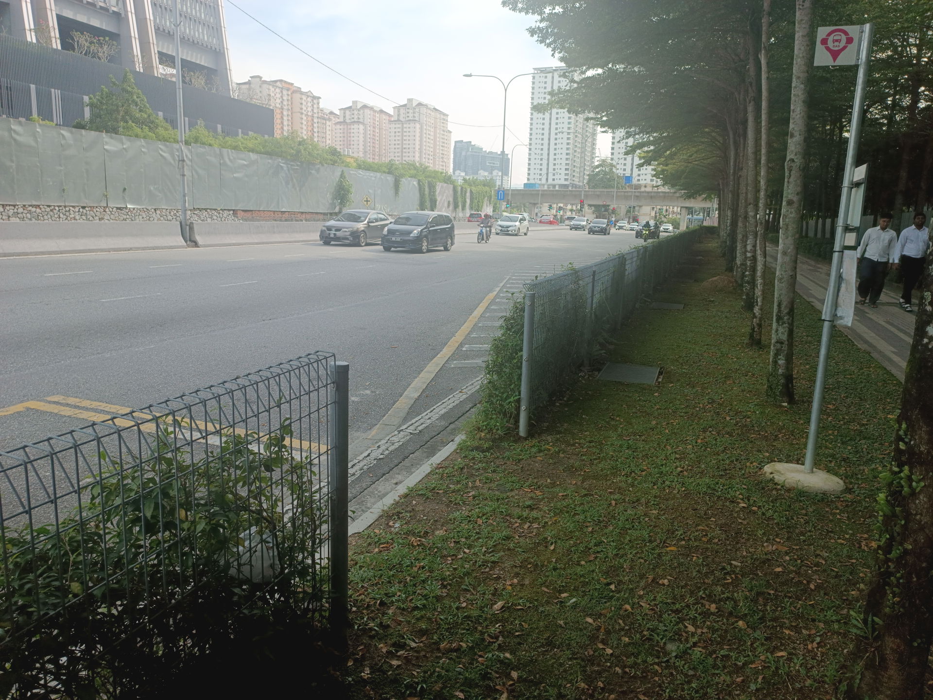 KL2065 Capers Sentul bus stop