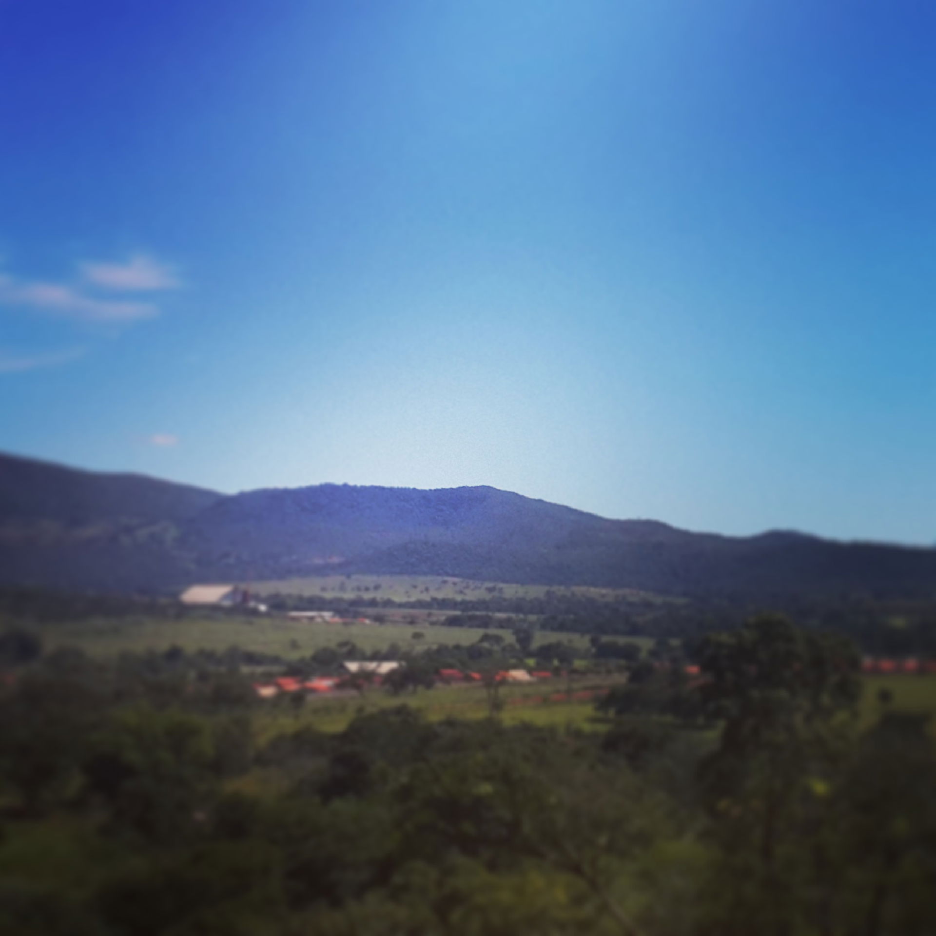 Serra de Jaraguá, cidade situada a 125 km da capital, Goiânia, …