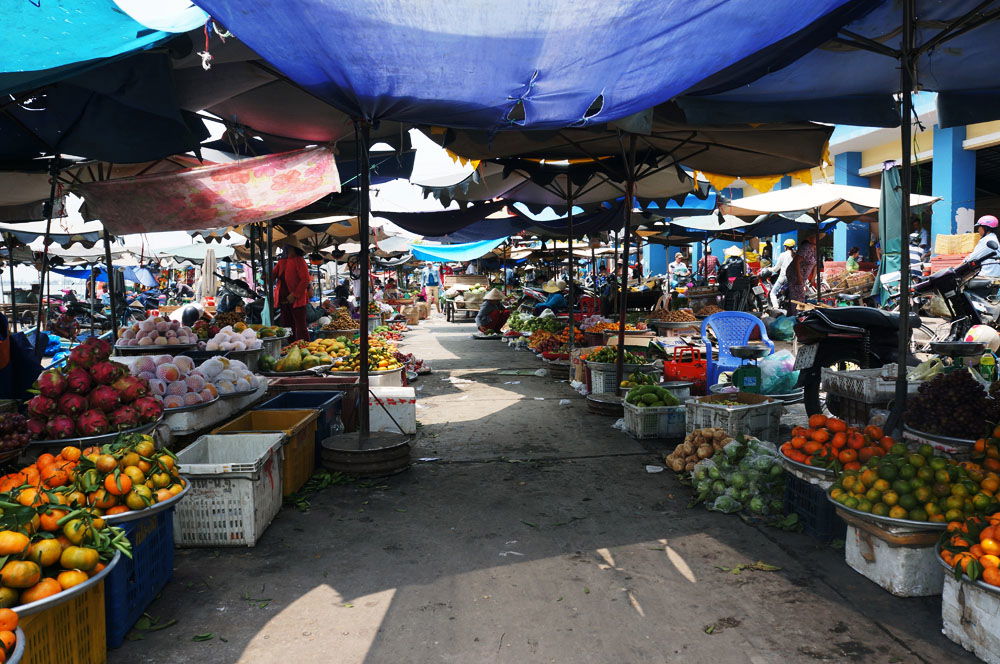 Market in Ha Tien