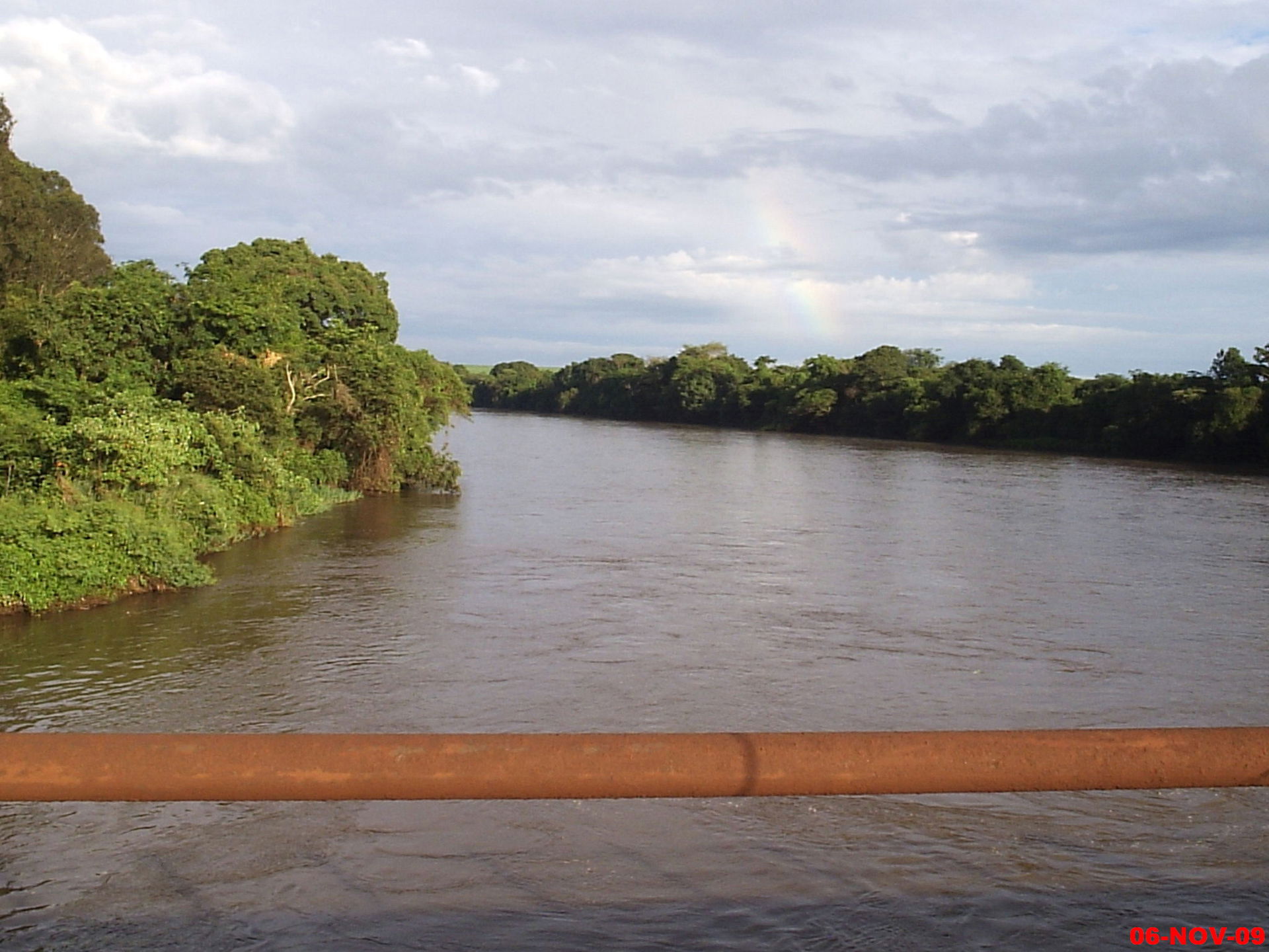 Arco Íris no Rio Pardo em Pontal