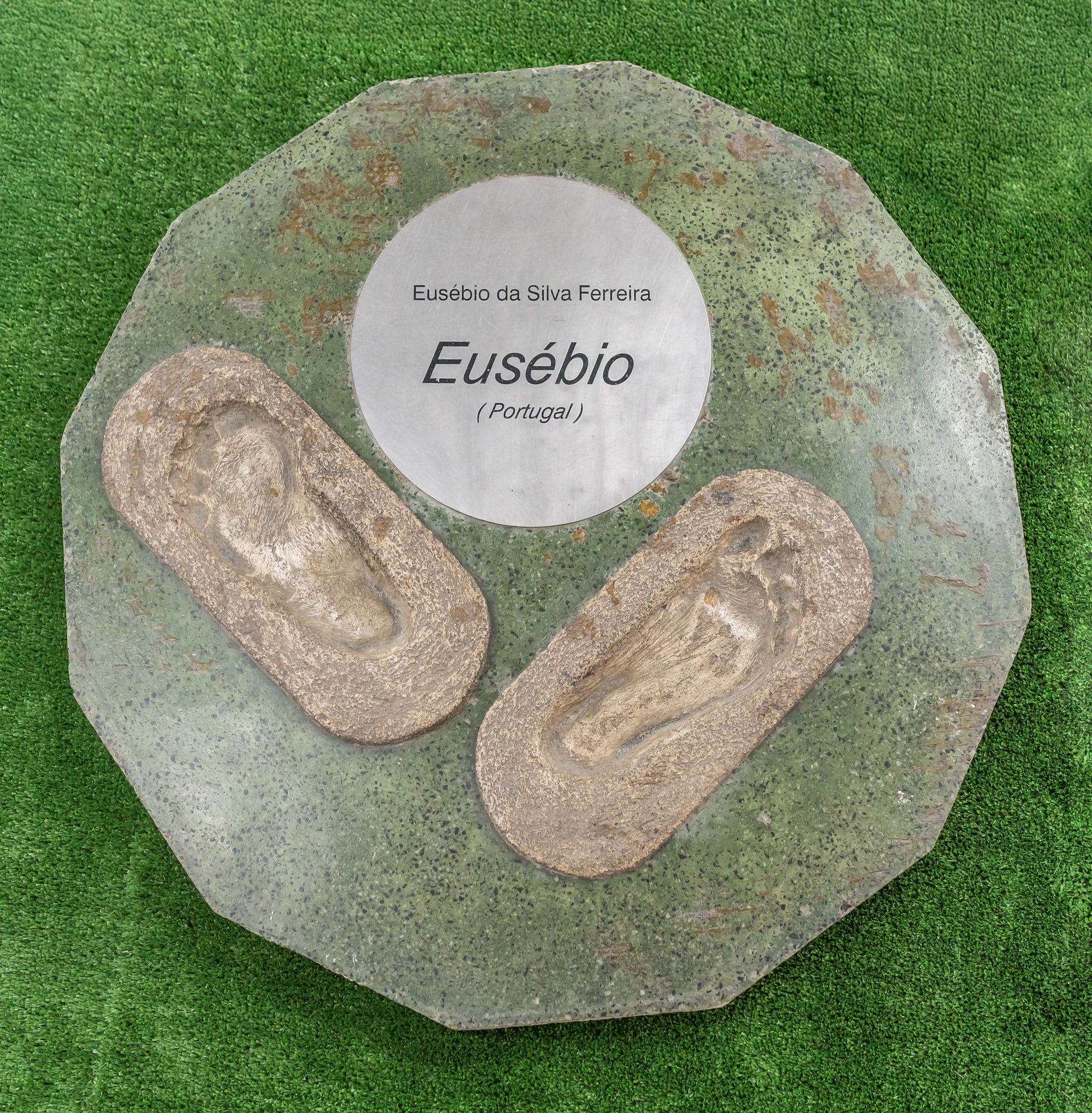 Footprints (Feet) of prominent footballer Eusébio da Silva Ferr…