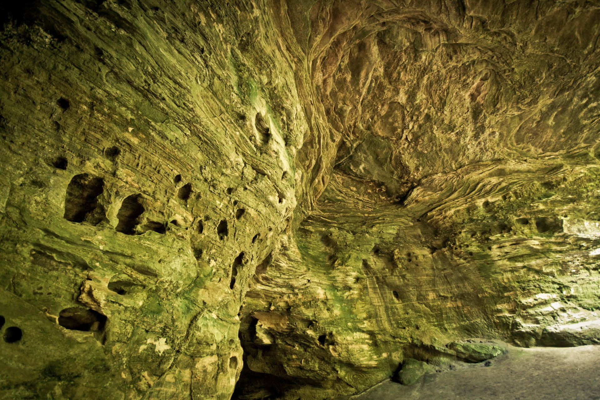 Gruta dos três Arcos em Ibitipoca - Minas Gerais