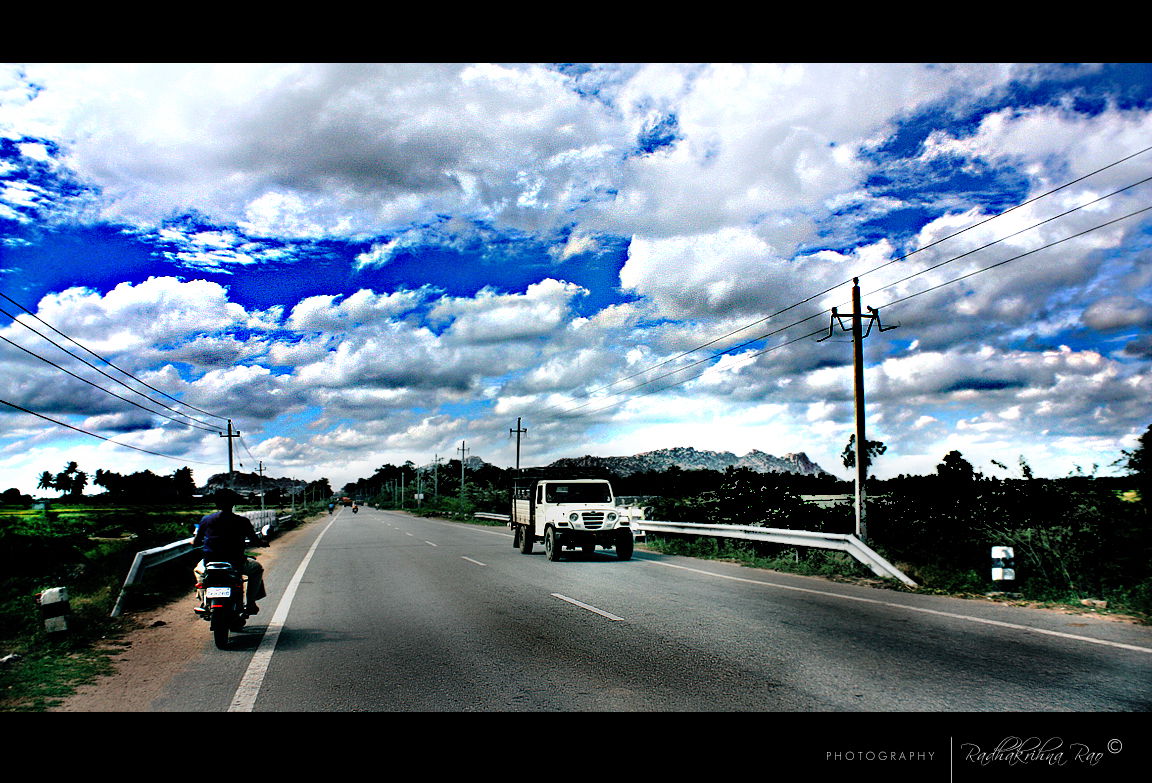Shot taken at Manvi, Karnataka
see at large for details. . .
…