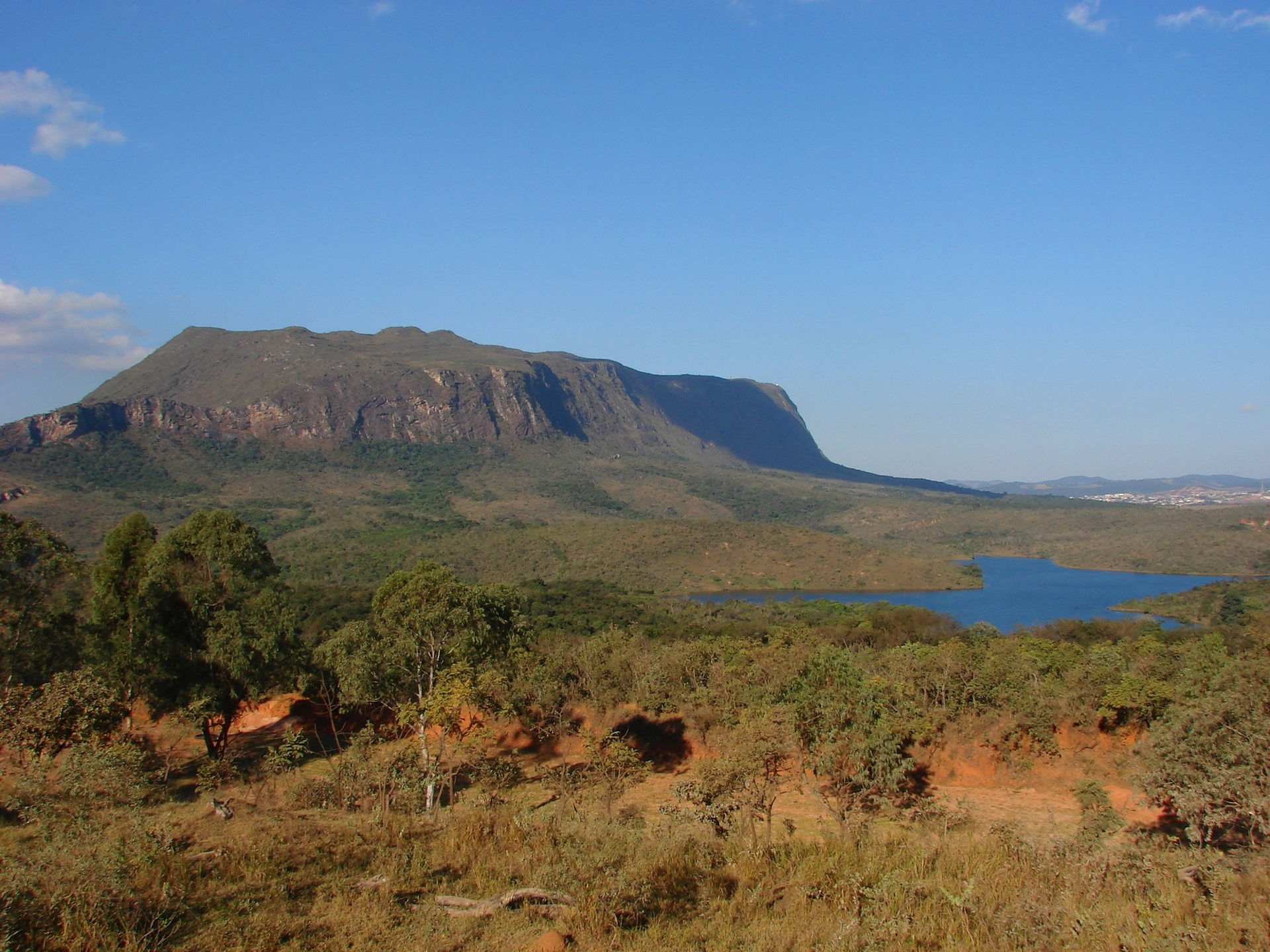 Serra de Ouro Branco, localizada no município de Ouro Branco, MG