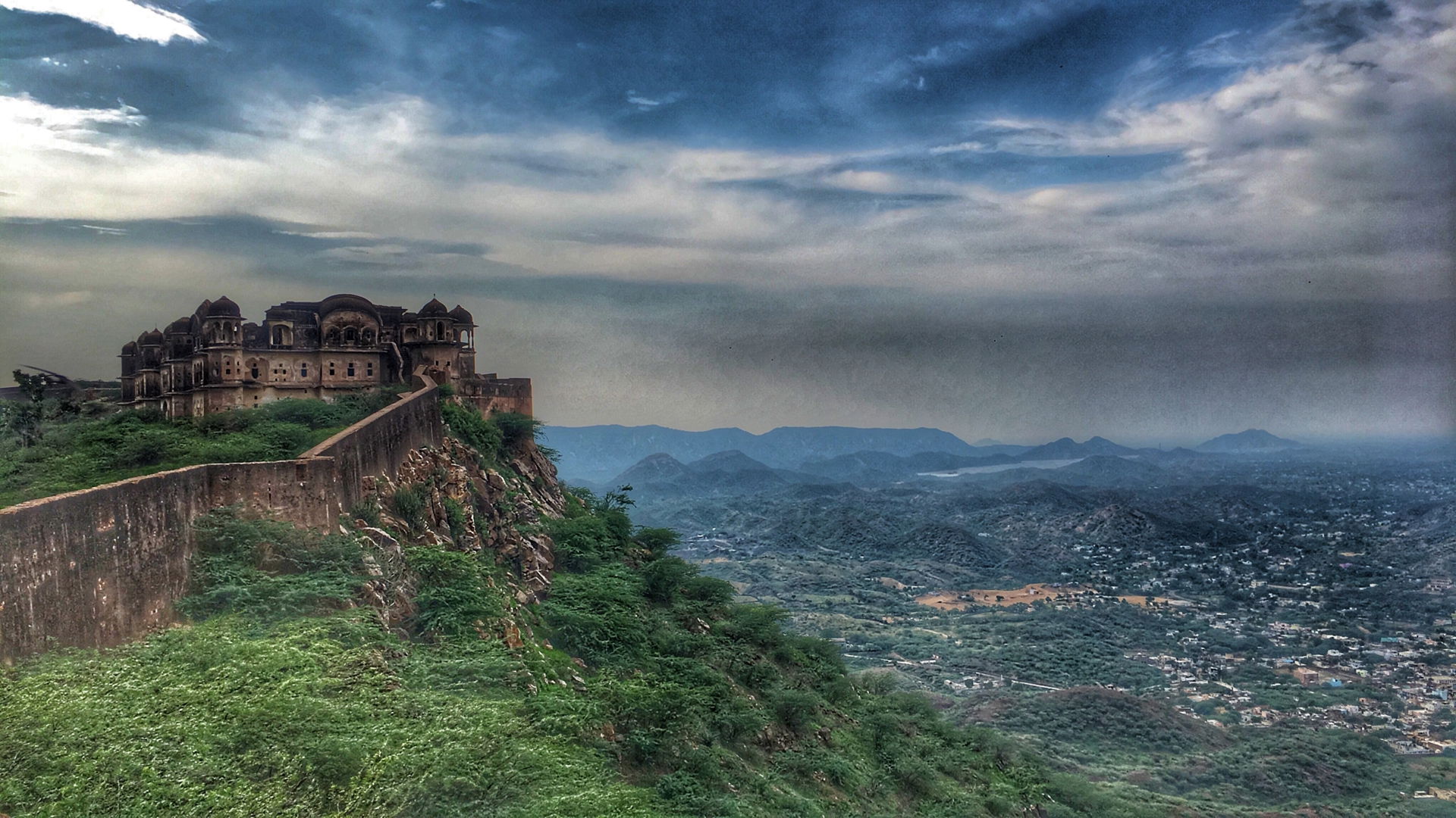 Khetri Fort in Jhunjhunu district of Rajasthan is an ideal day…