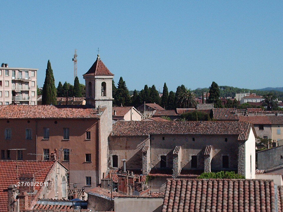 Ancien couvent et Chapelle des Minimes du XVII° siècle à Dragui…