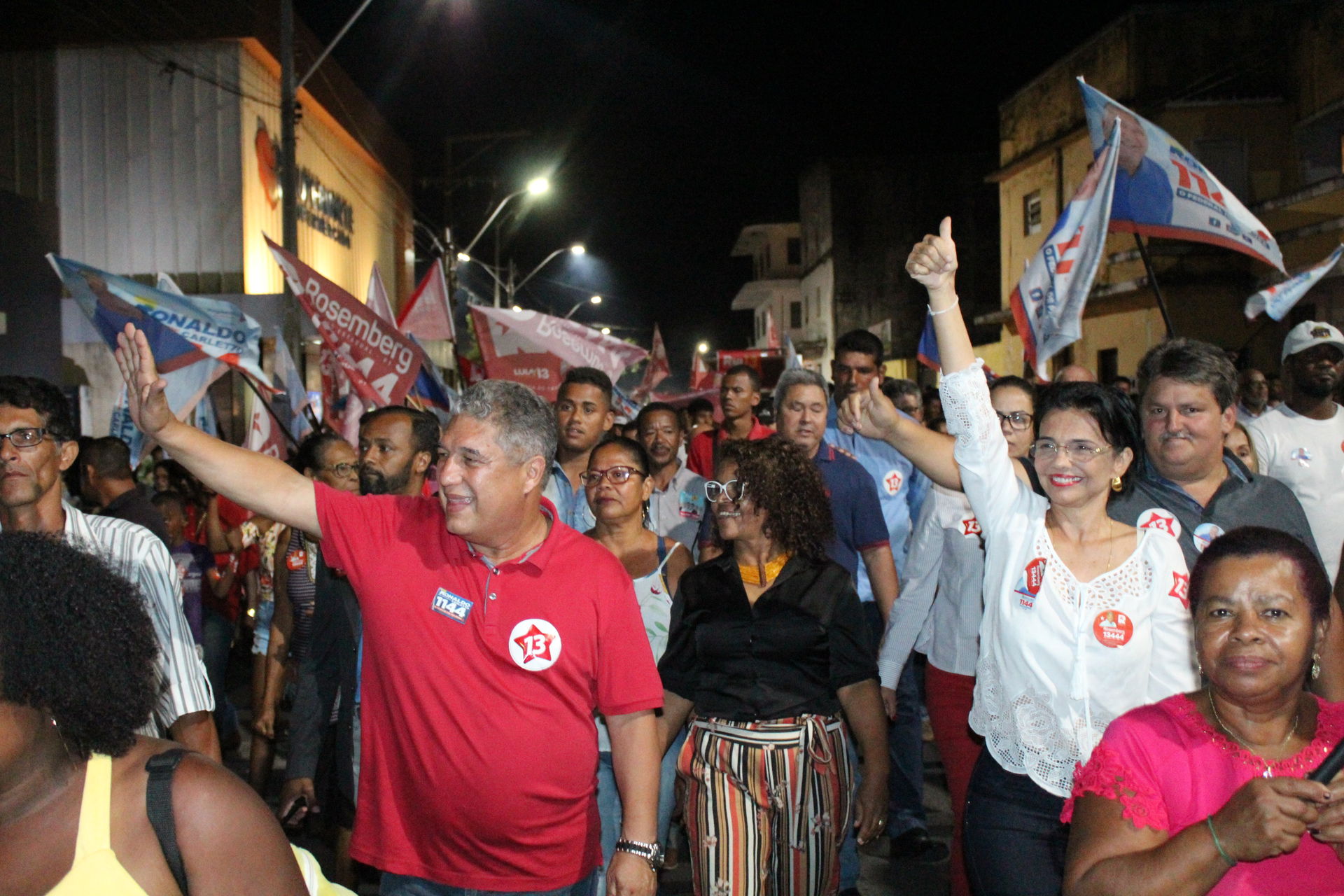 Caminhada ao lado da ex-prefeita Márcia, do vereador Elcinho, d…