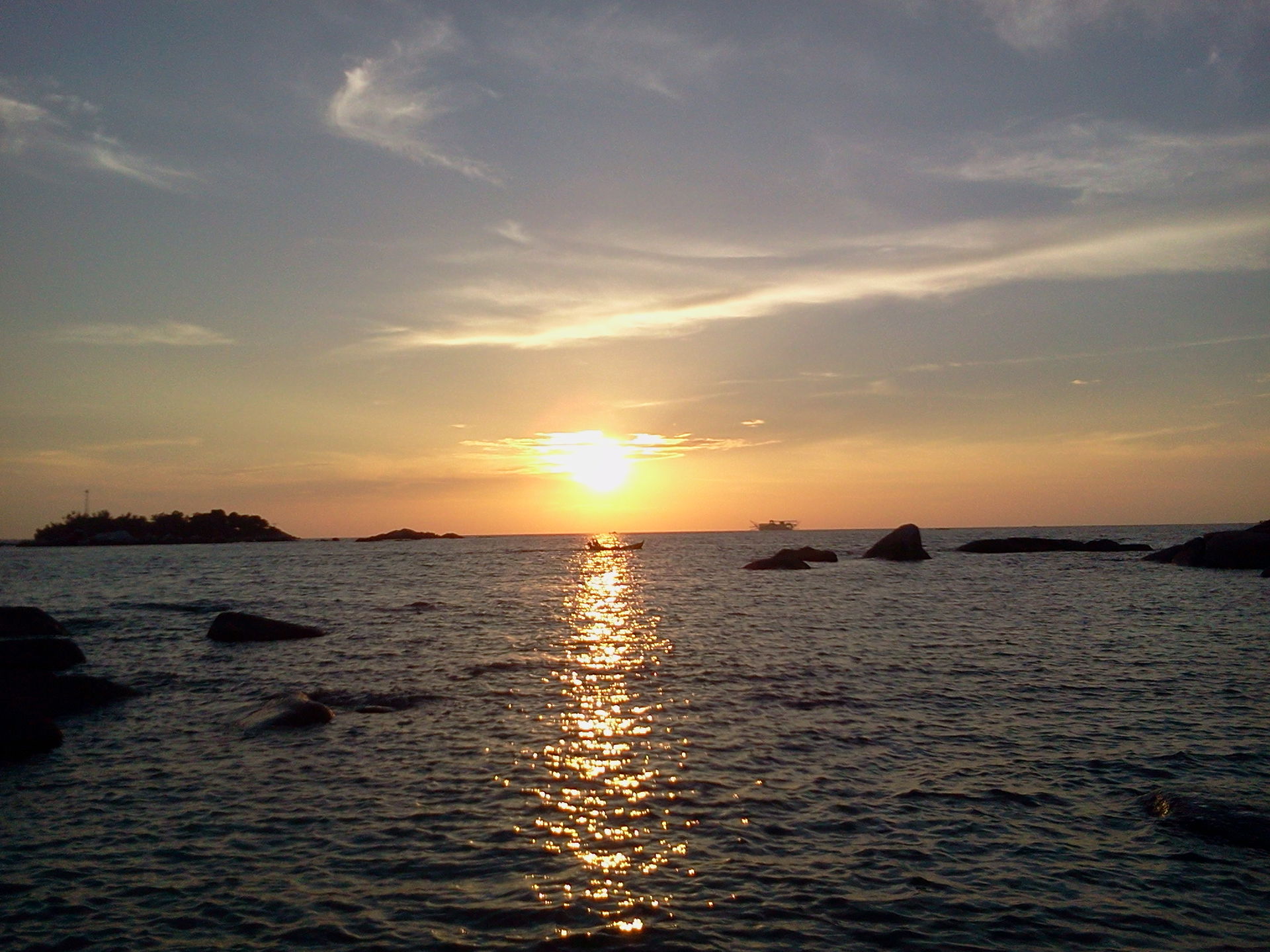 Sunset di Pantai Penyusuk, Belinyu, Bangka Belitung