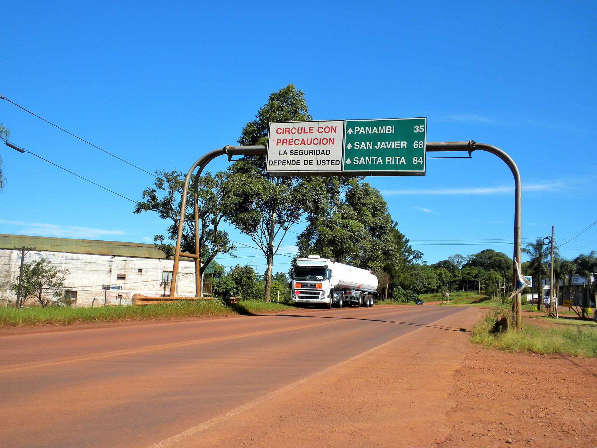 Ruta a Panambí (Misiones, Argentina).
Fuenteː Periodista Horaci…