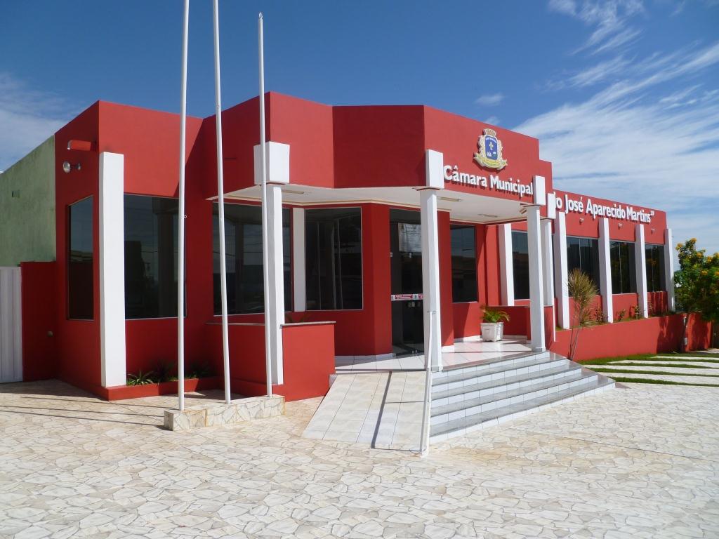 Câmara Municipal de Porteirinha, nomeada "Palácio José Aparecid…