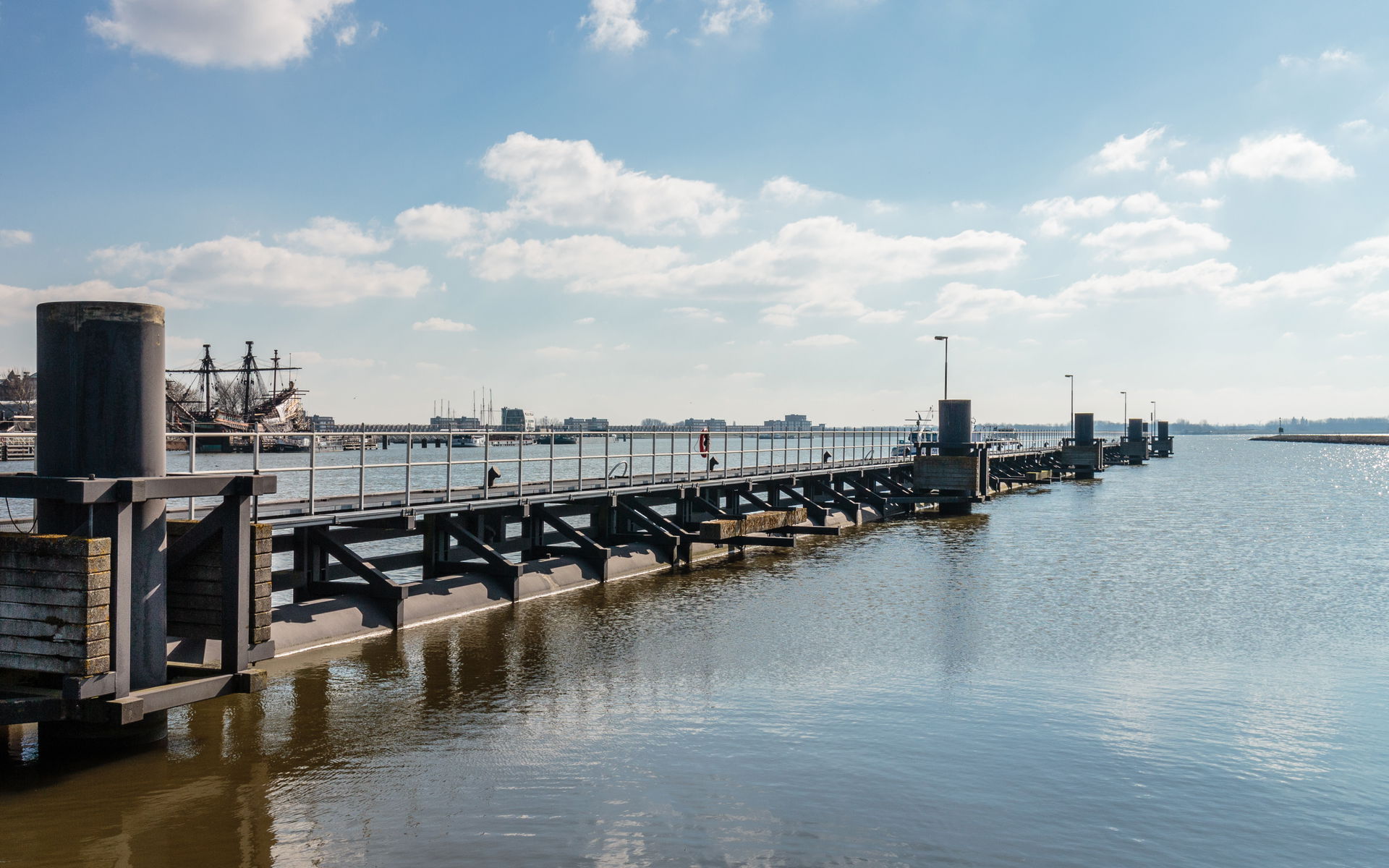Houtribsluizen, jetty for the lock in the Oostvaardersdiep.